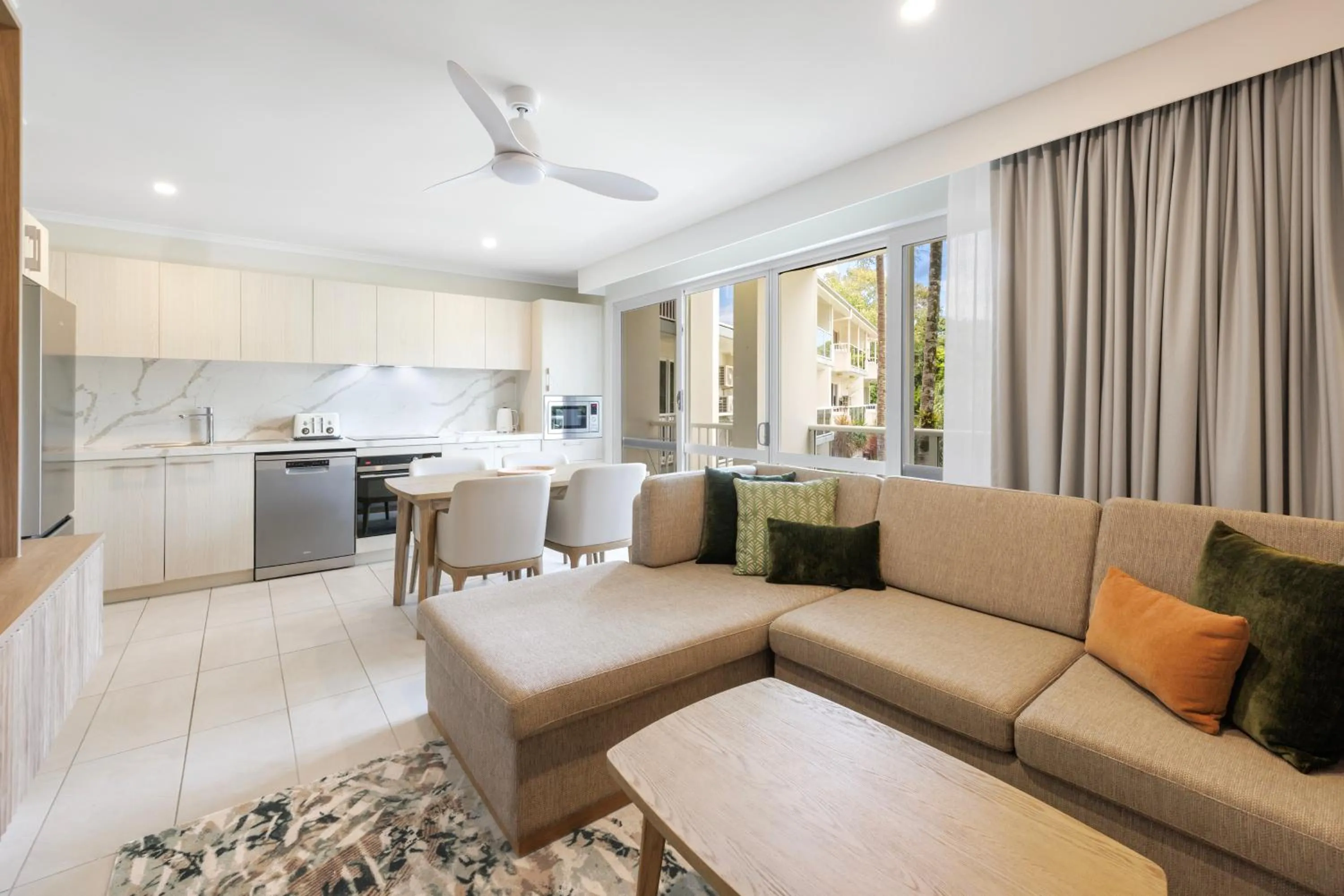 Dining area in Coral Coast Resort Accor Vacation Club Apartments