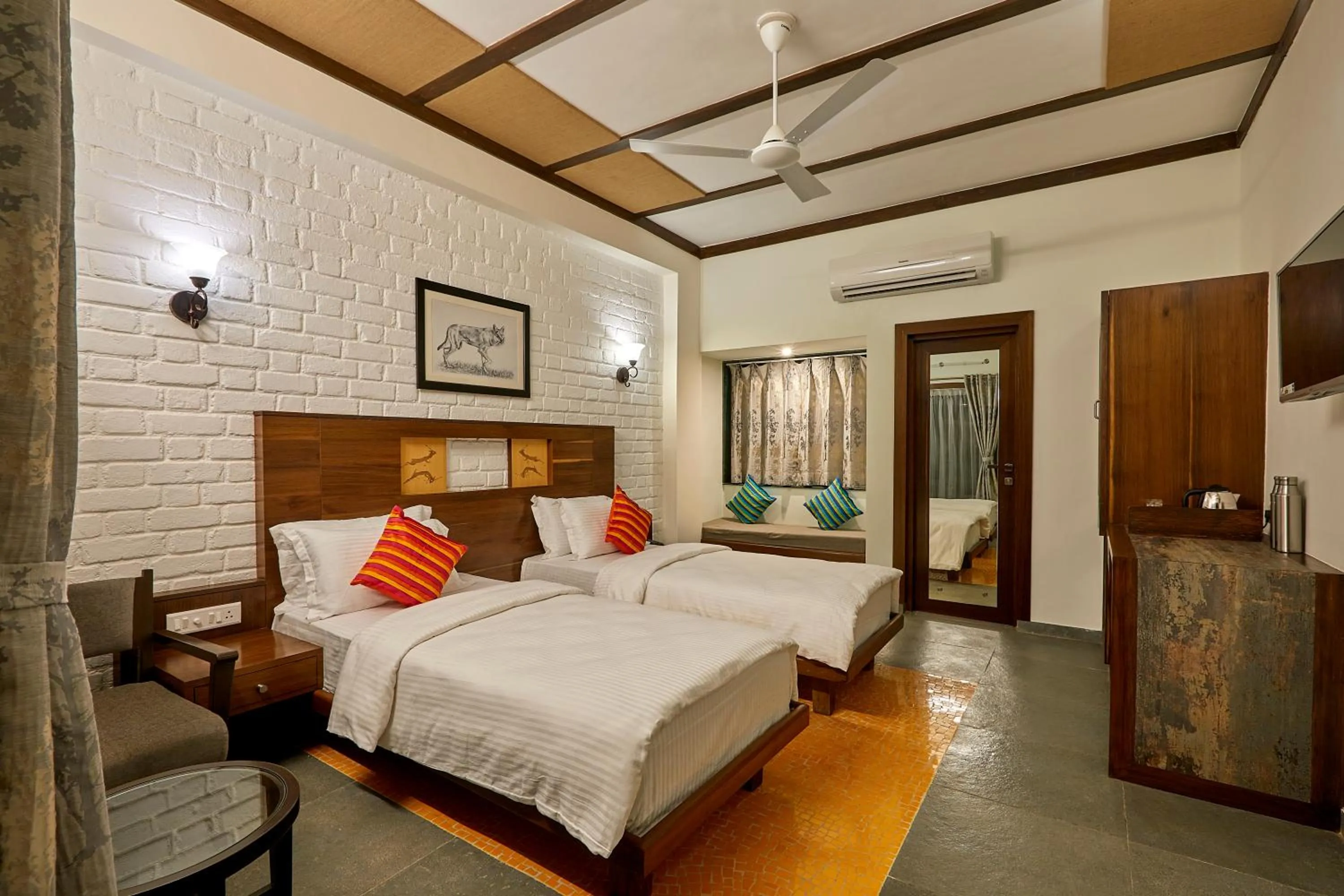 Bed in Blackbuck Safari Lodge Velavadar