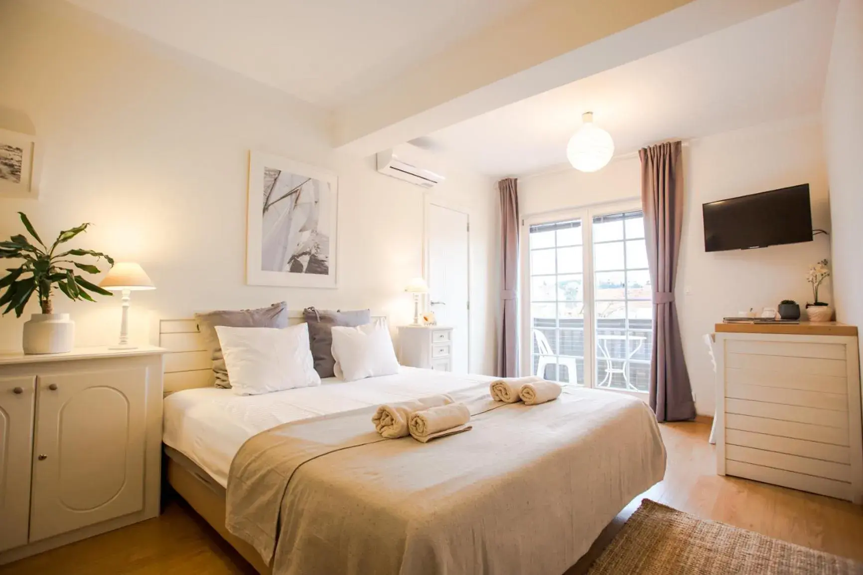 Standard Double or Twin Room with Balcony in Villa Lena Standard Double or Twin Room with Balcony in Villa Lena