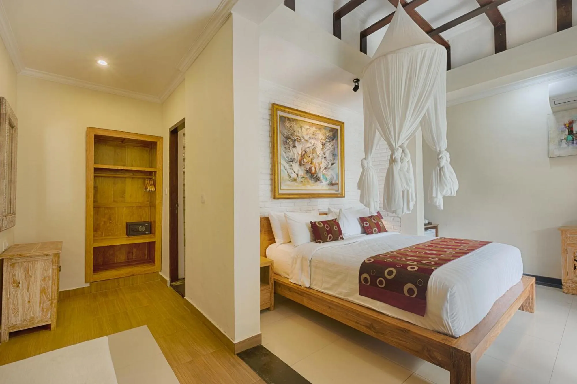 wardrobe, Bed in Kaja Villa