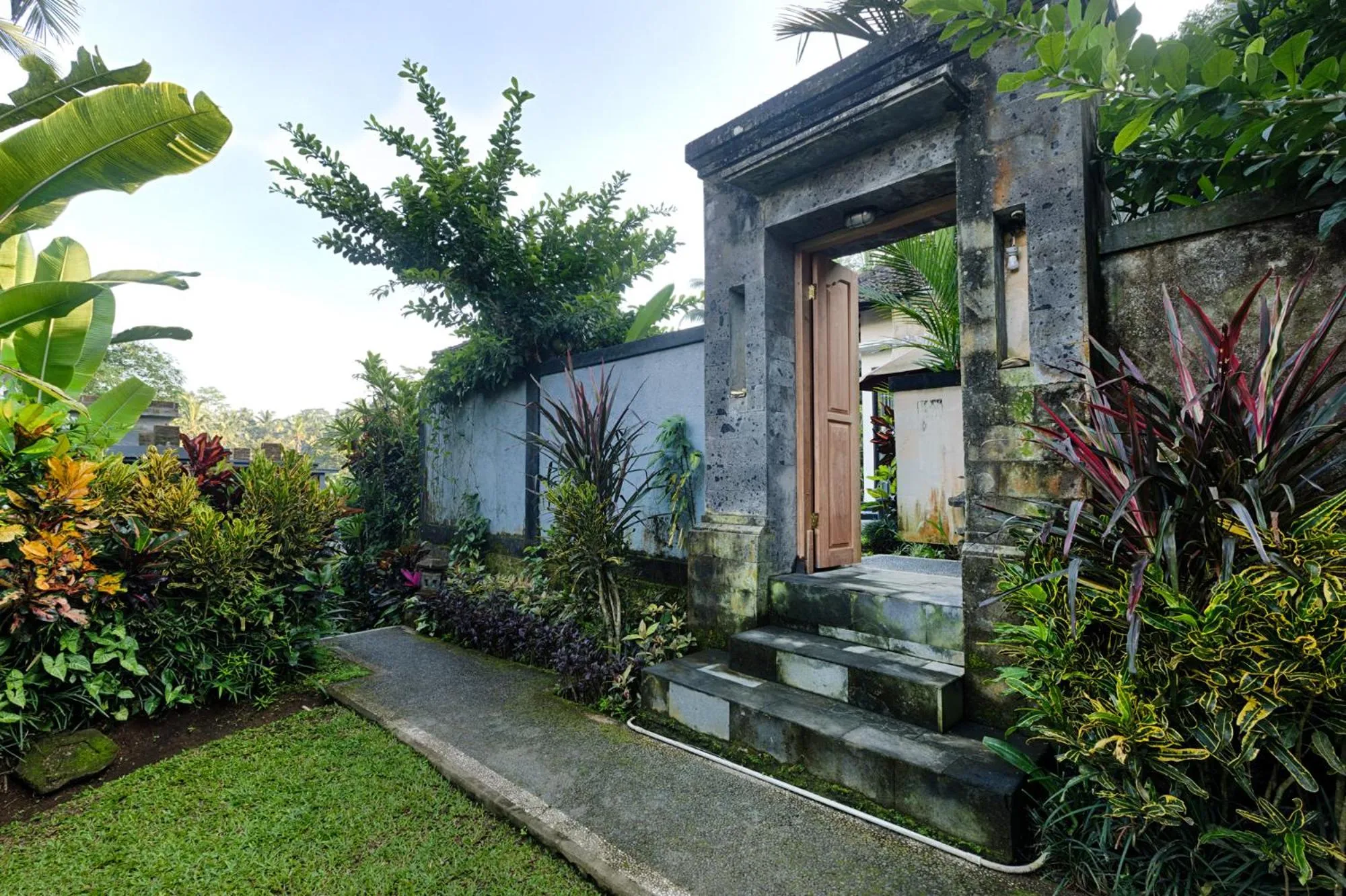 Property building in Kaja Villa