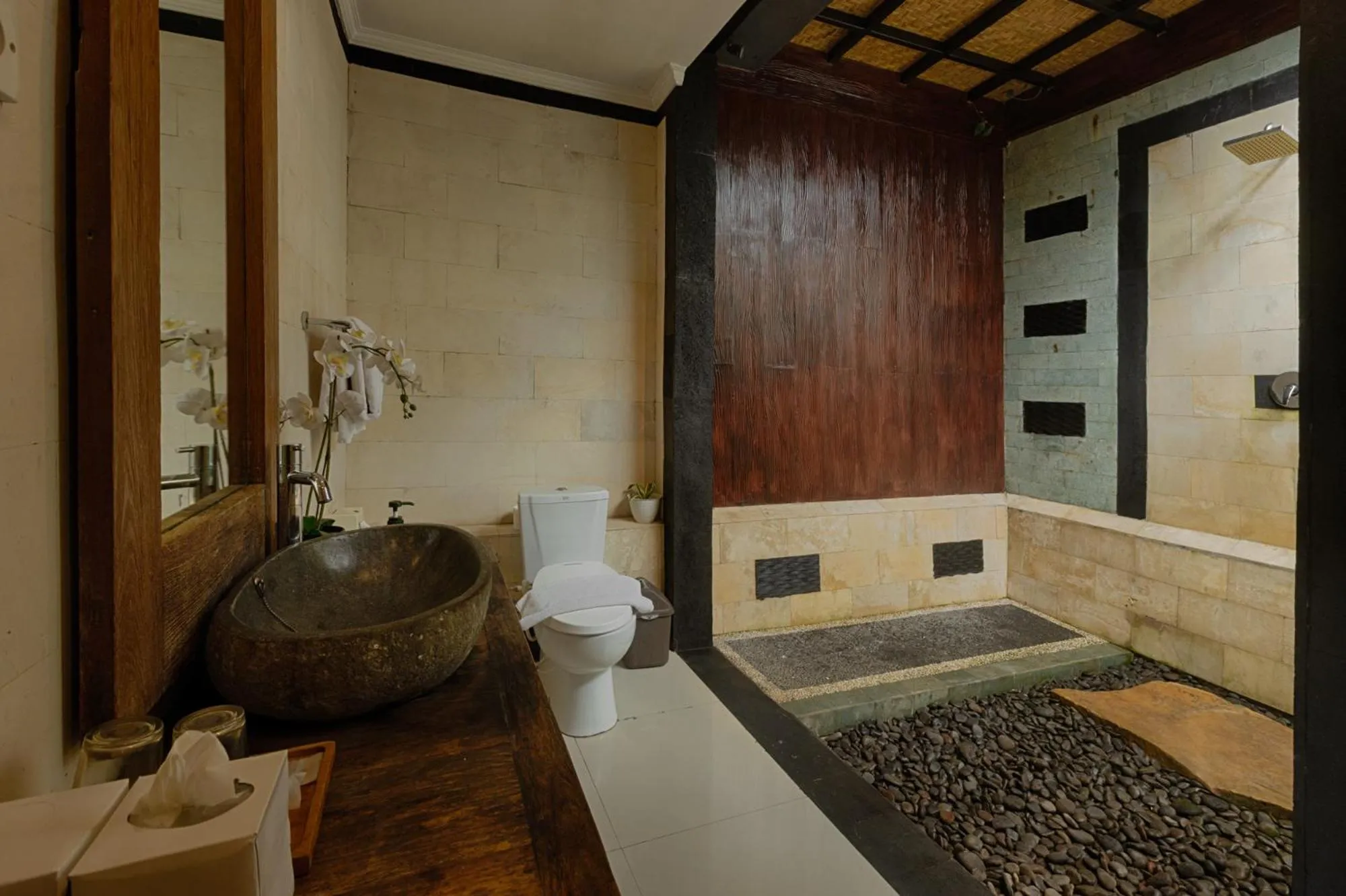 Bathroom in Kaja Villa