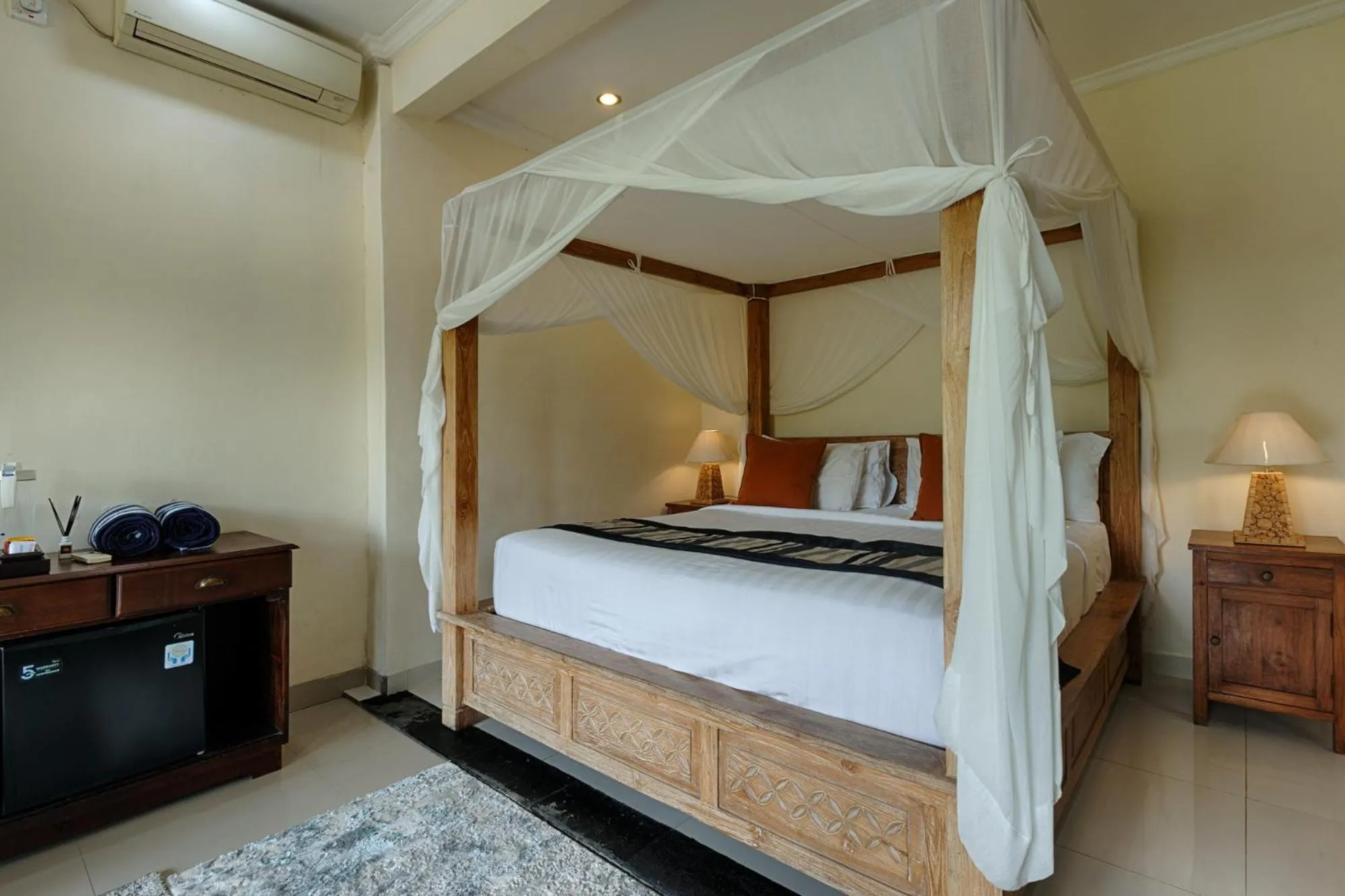 Bedroom, Bed in Kaja Villa