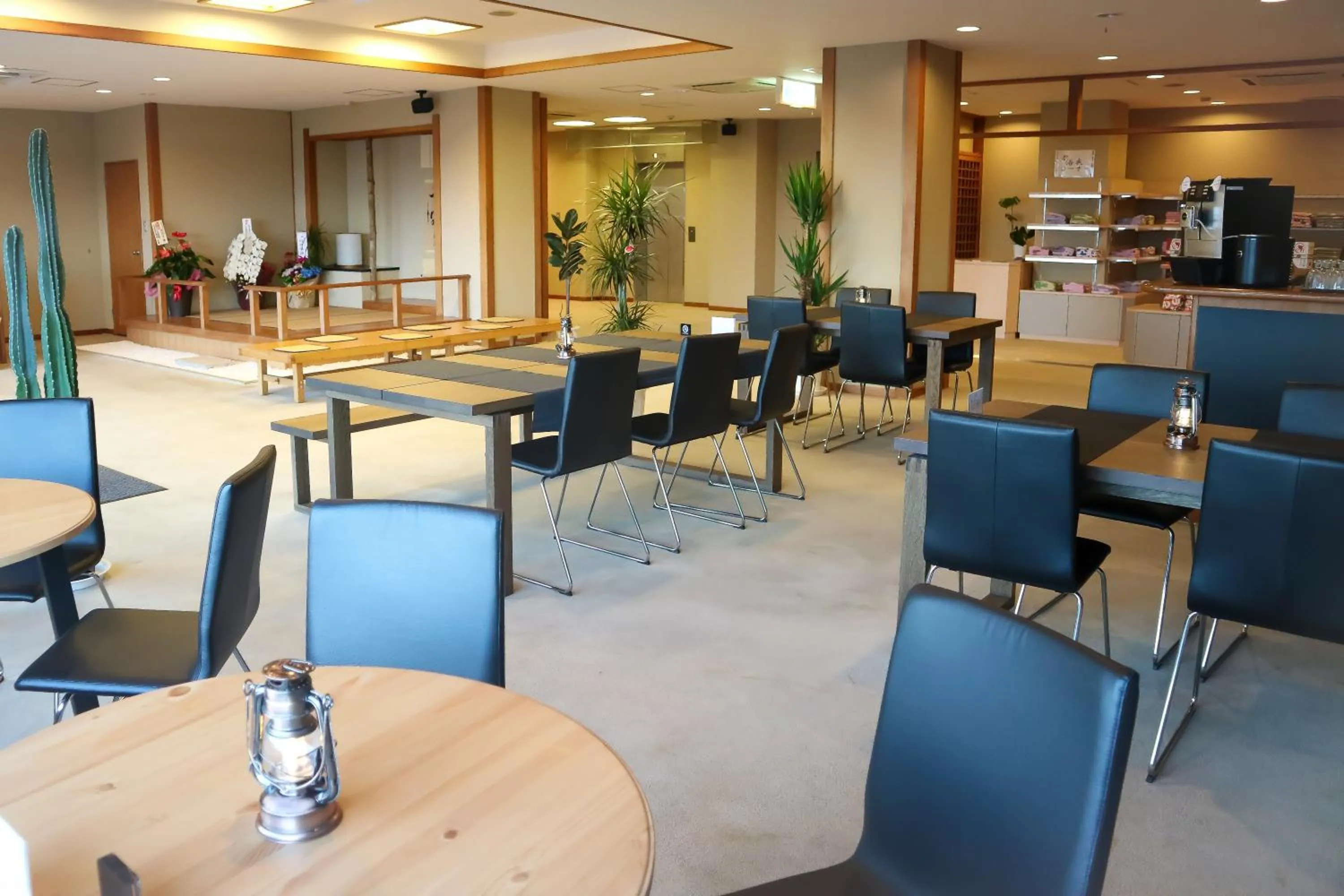 Lounge or bar in HOTEL&RESORT Izu no Ne