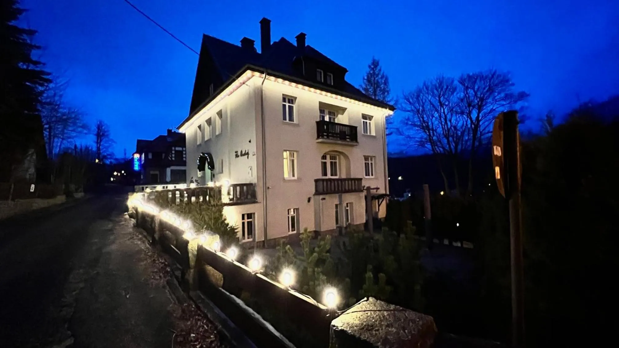 Property building in Willa Na Cichej