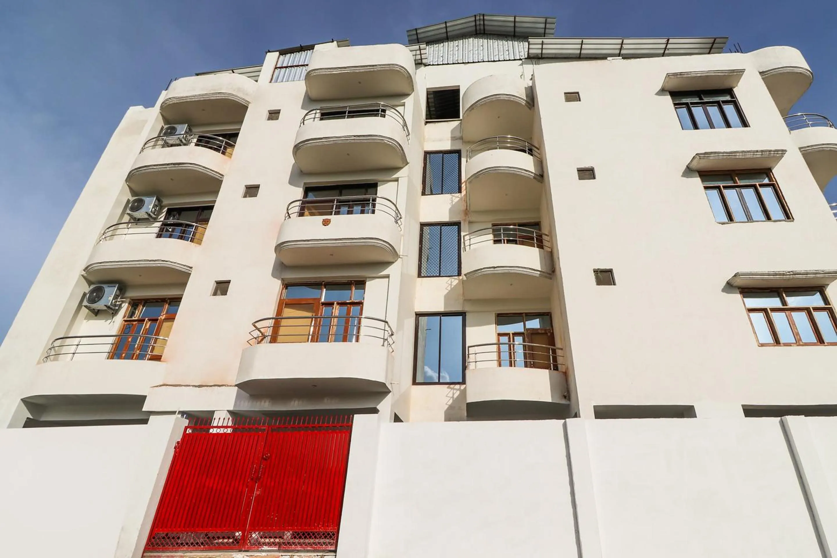 Facade/entrance in Hotel O Vgs