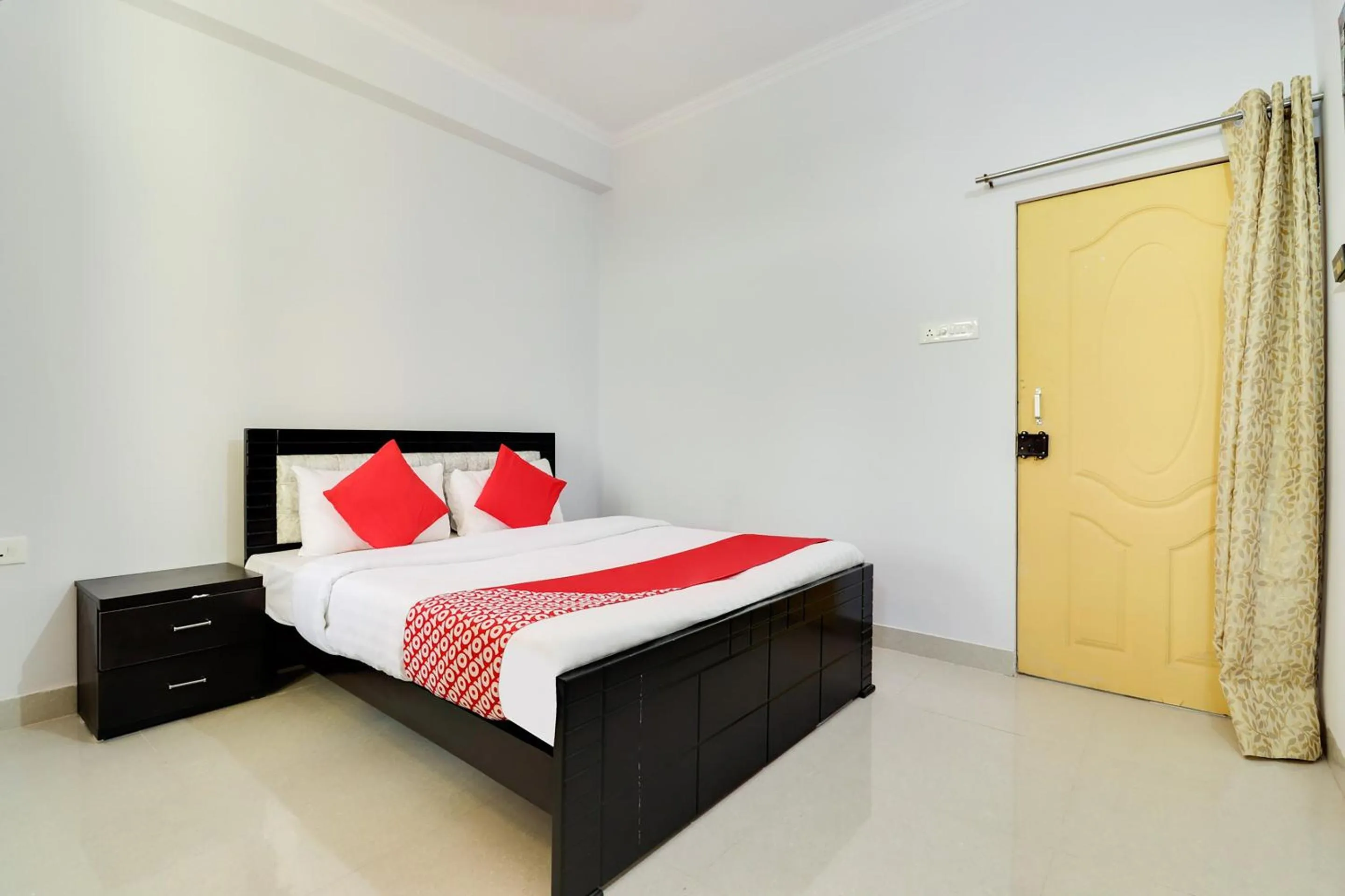 Bedroom, Bed in Hotel O Vgs