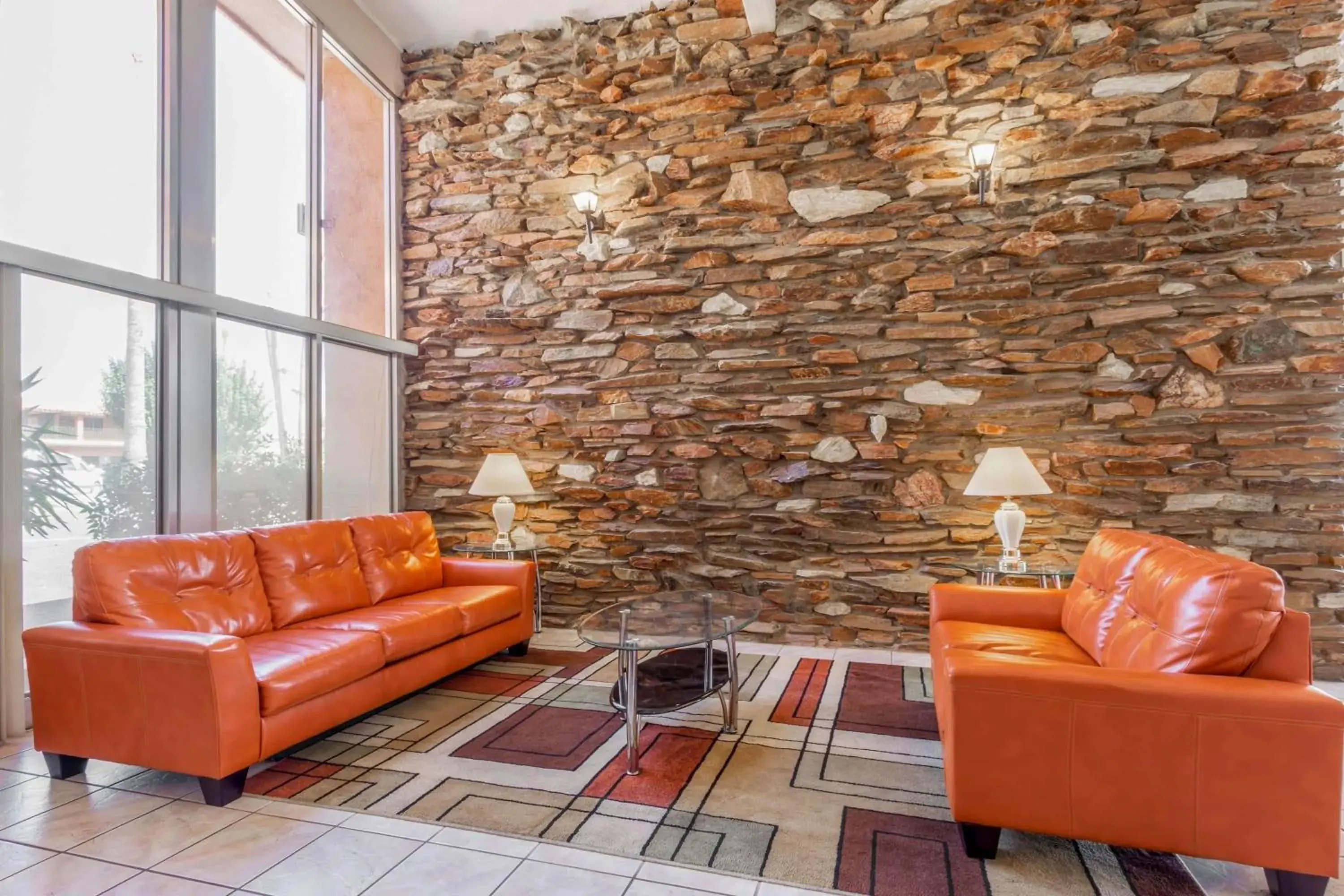 Lobby or reception in Howard Johnson by Wyndham Phoenix Airport/Downtown Area Lobby or reception in Howard Johnson by Wyndham Phoenix Airport/Downtown Area