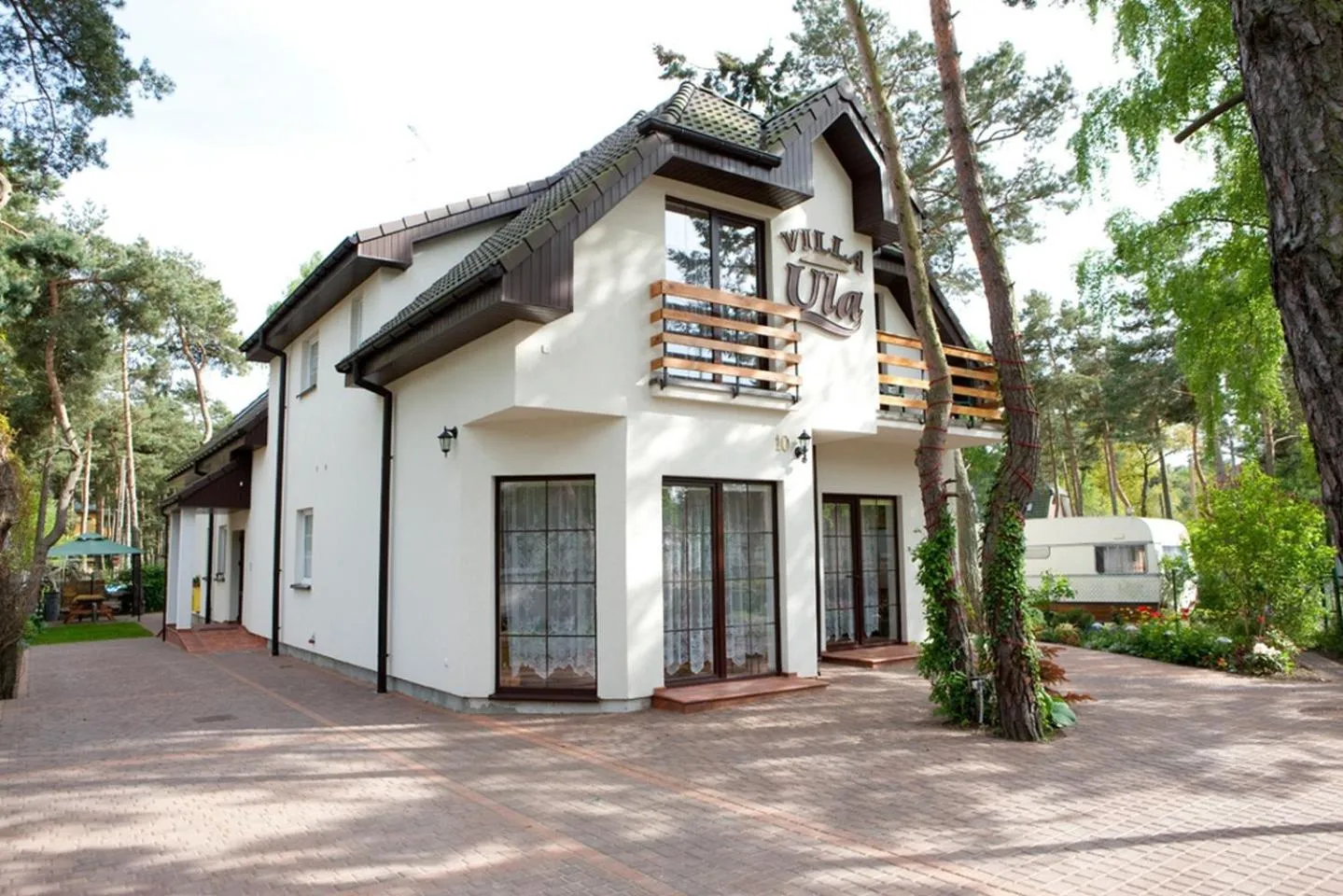 Facade/entrance in Villa Ula