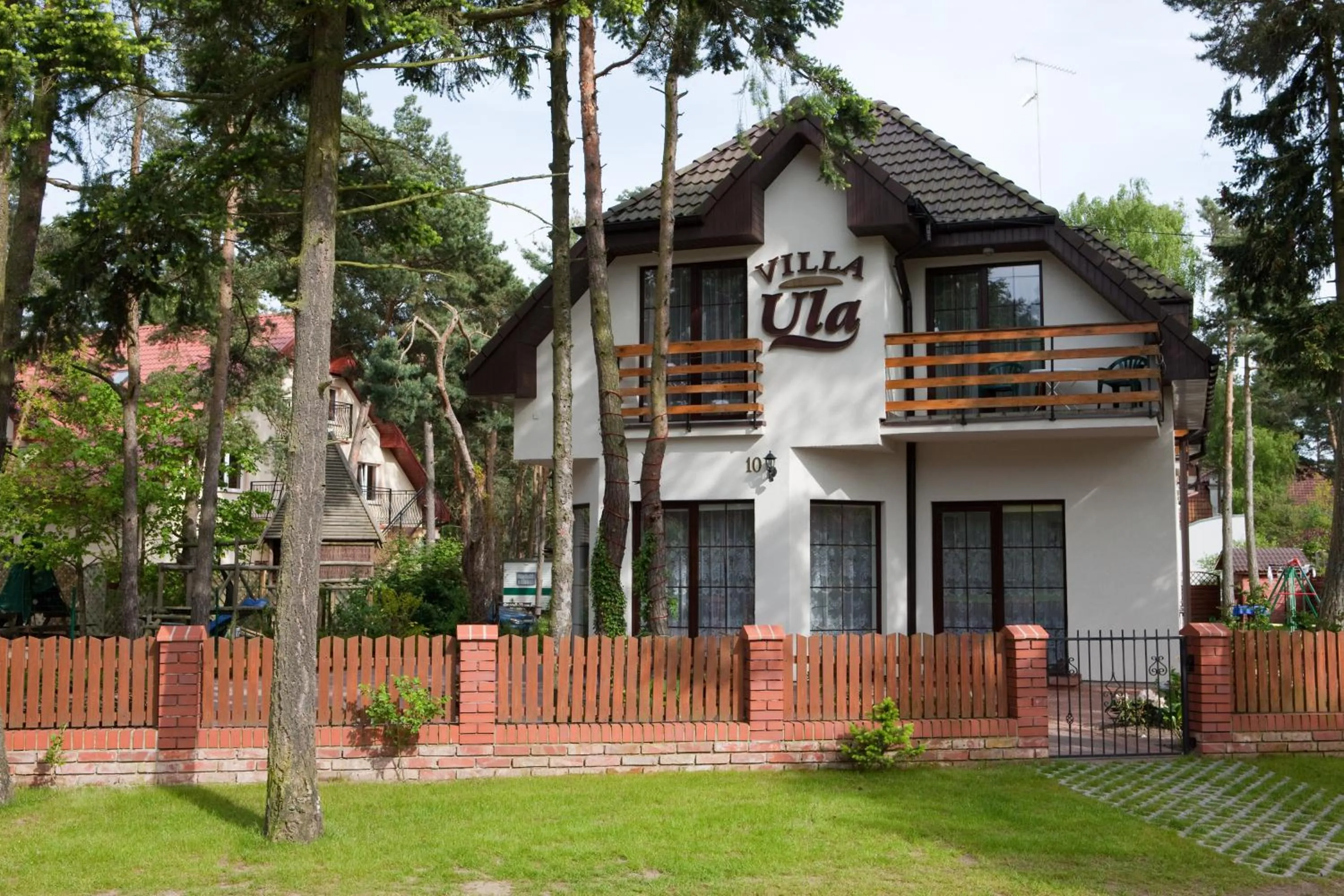 Property building in Villa Ula