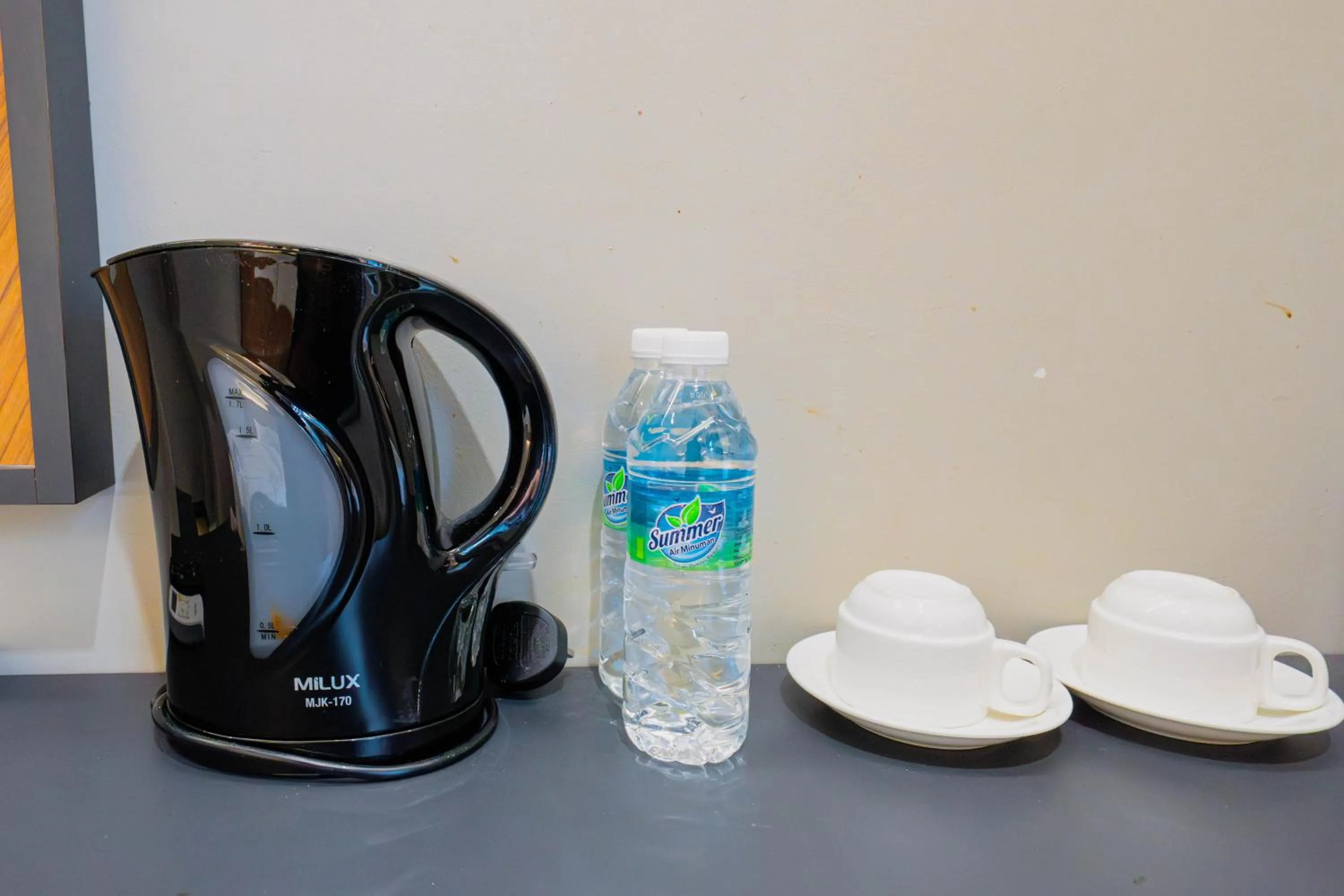 Coffee/tea facilities in Hotel 99 Seri Kembangan Serdang