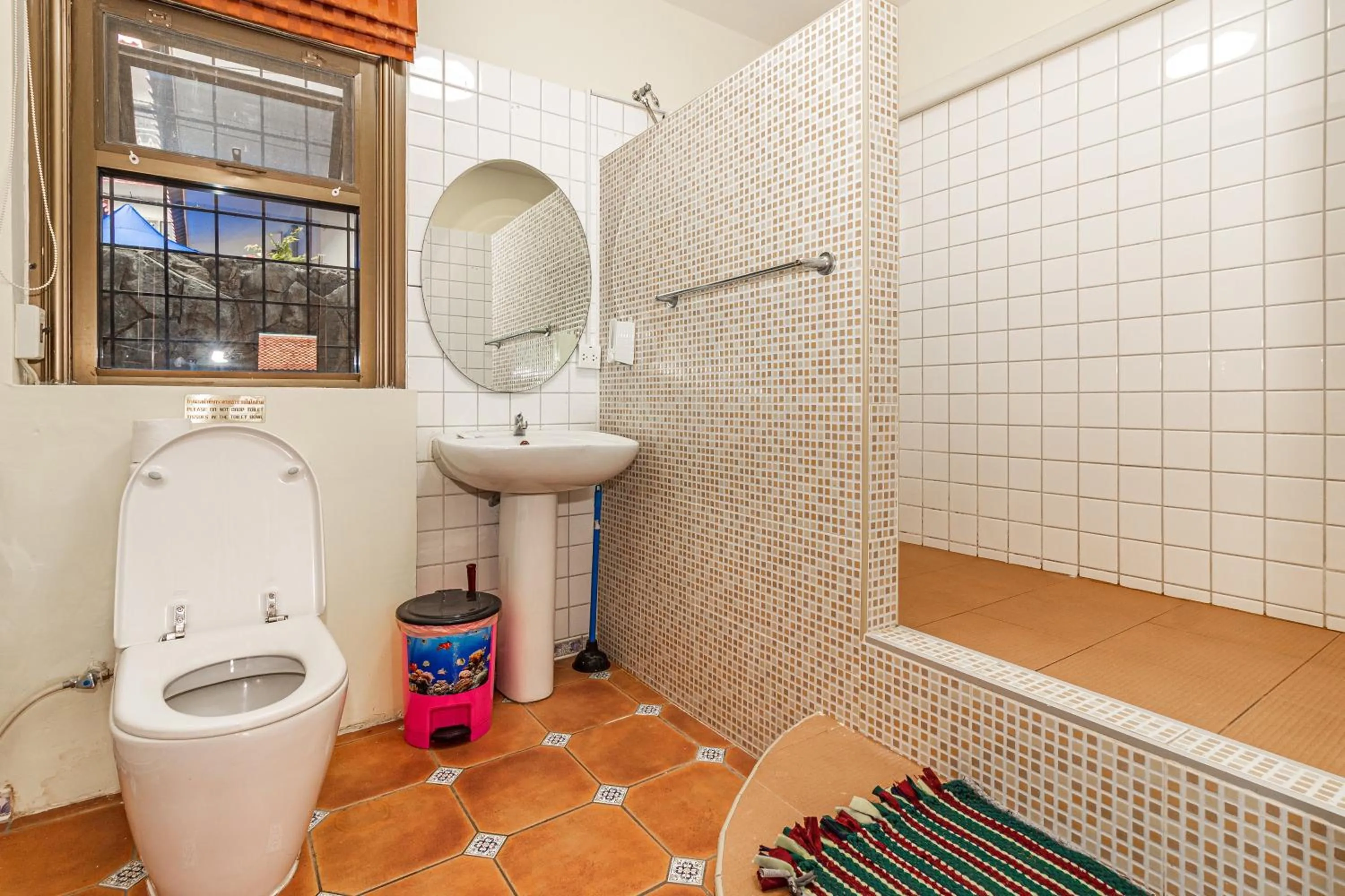 Bathroom in VIEWBOR VILLA - PATTAYA HOLIDAY HOUSE WALKING STREET 4 bedrooms