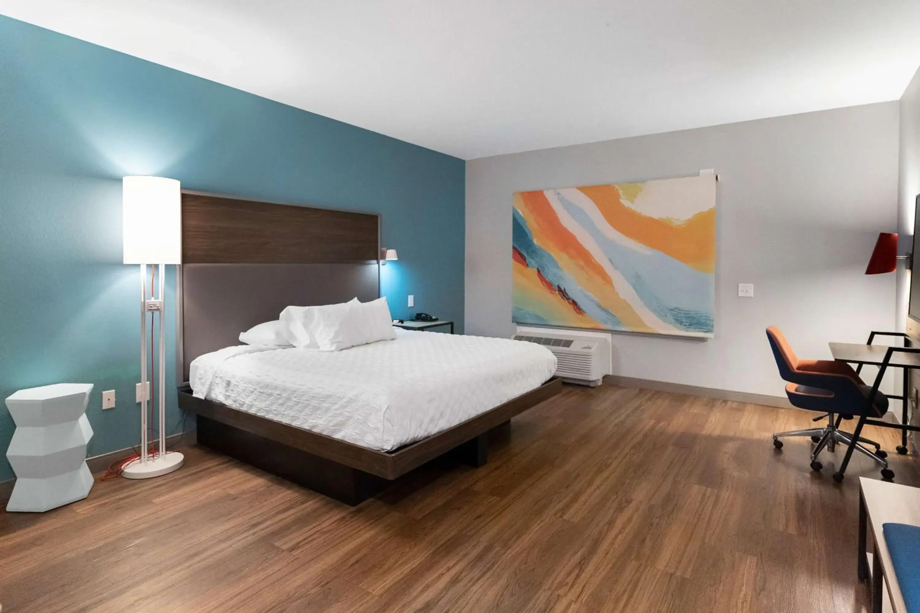 Bedroom, Bed in Tru By Hilton Greensboro Lake Oconee, Ga Bedroom, Bed in Tru By Hilton Greensboro Lake Oconee, Ga