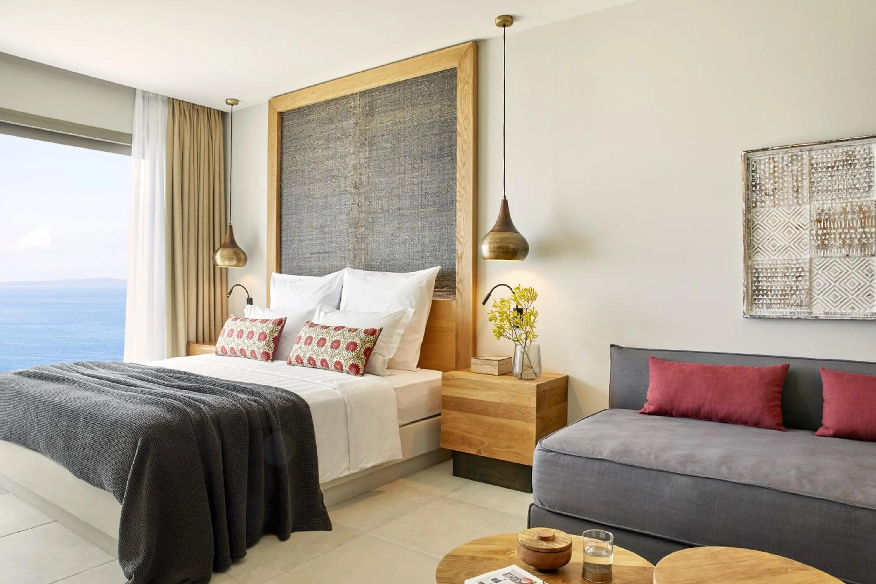 Bed in Elix, Mar-Bella Collection