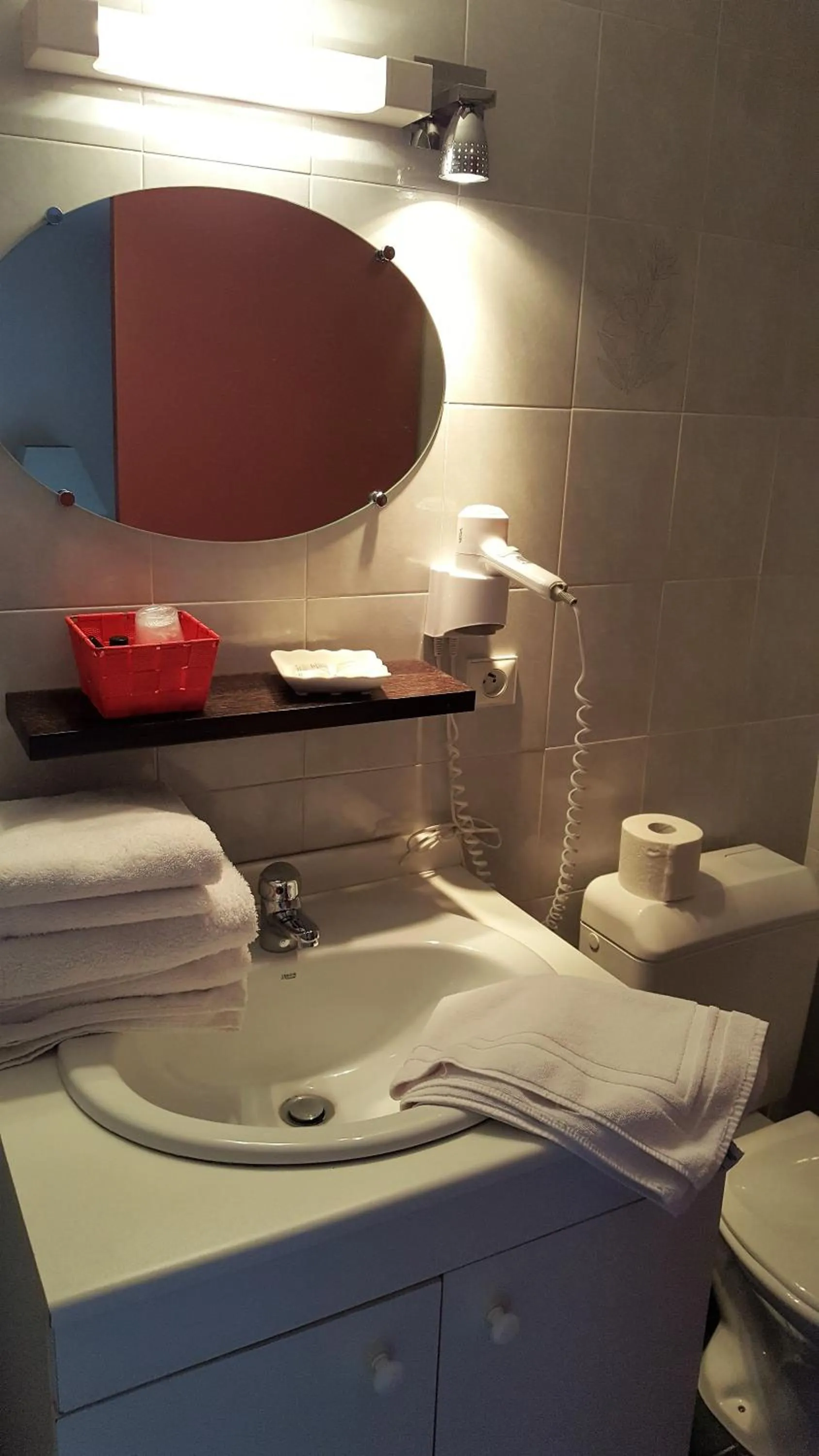 Bathroom in La Clé des Champs