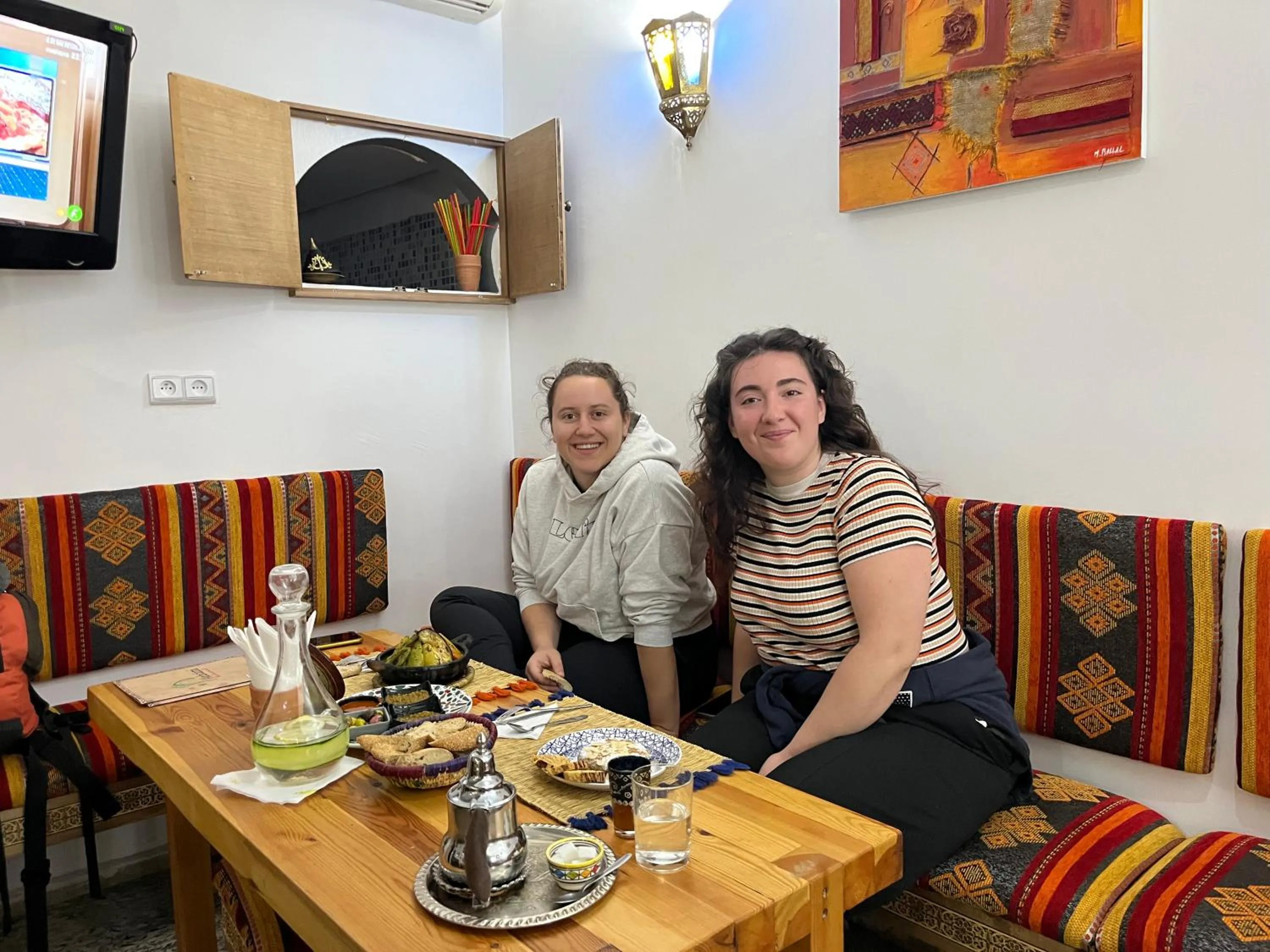 Restaurant/places to eat in Dar Rif Kebdani