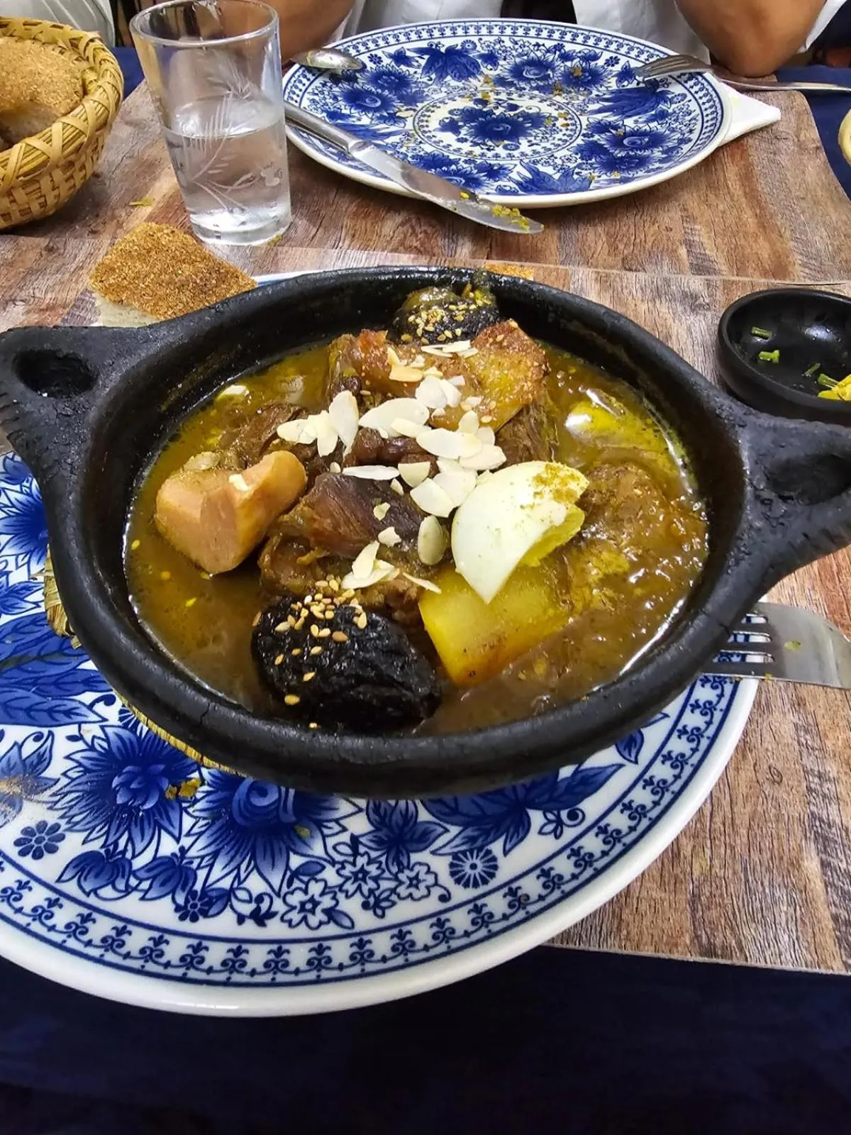 Restaurant/places to eat in Dar Rif Kebdani