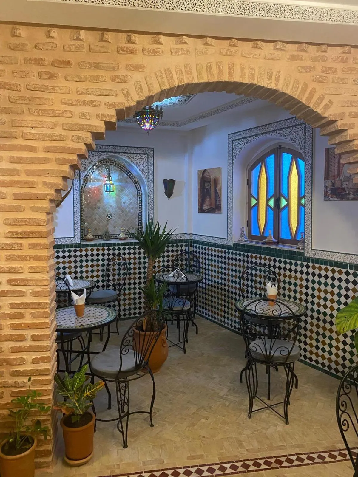 Restaurant/places to eat in Dar Rif Kebdani