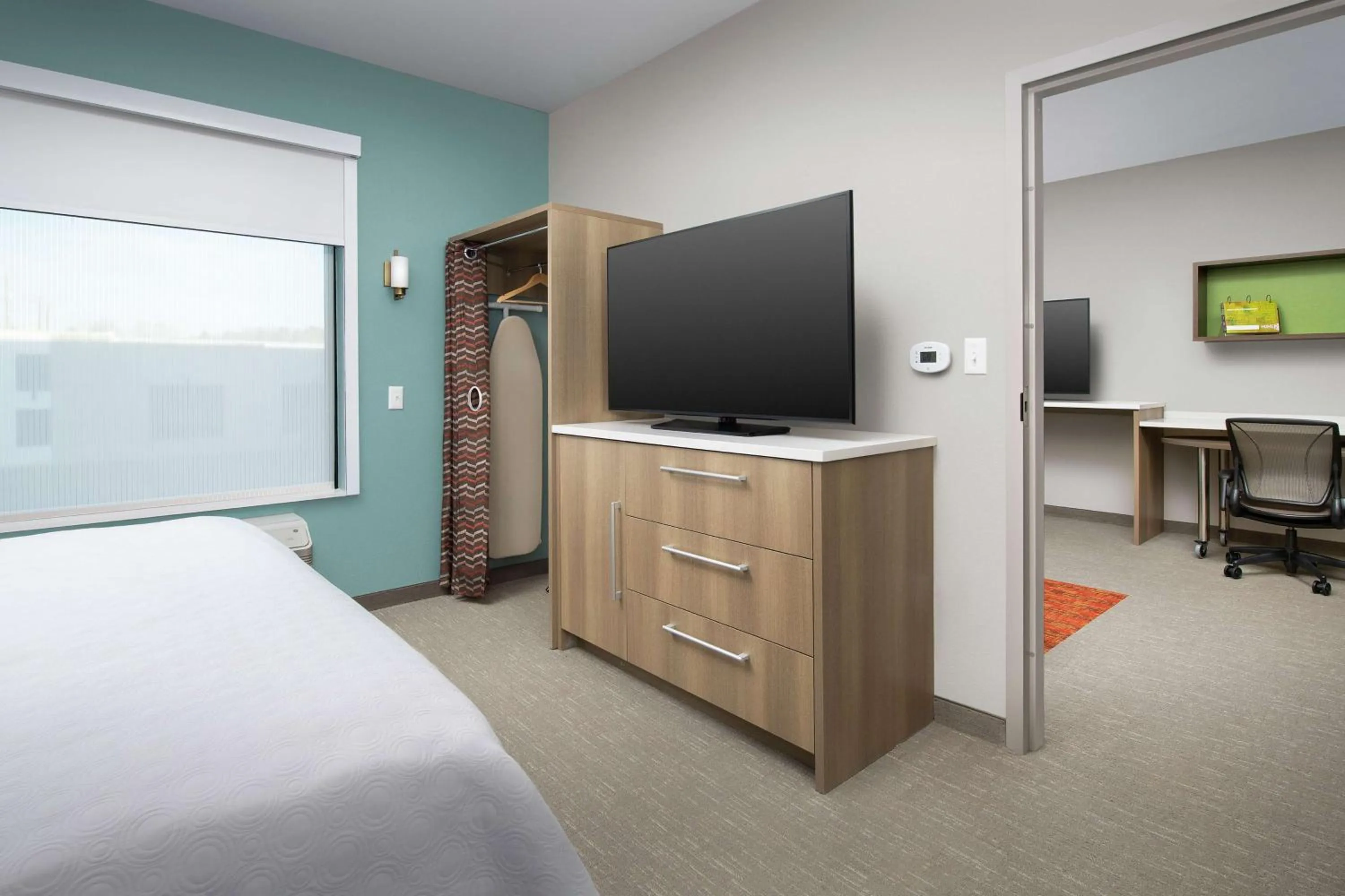 Bed in Home2 Suites By Hilton Asheville Biltmore Village
