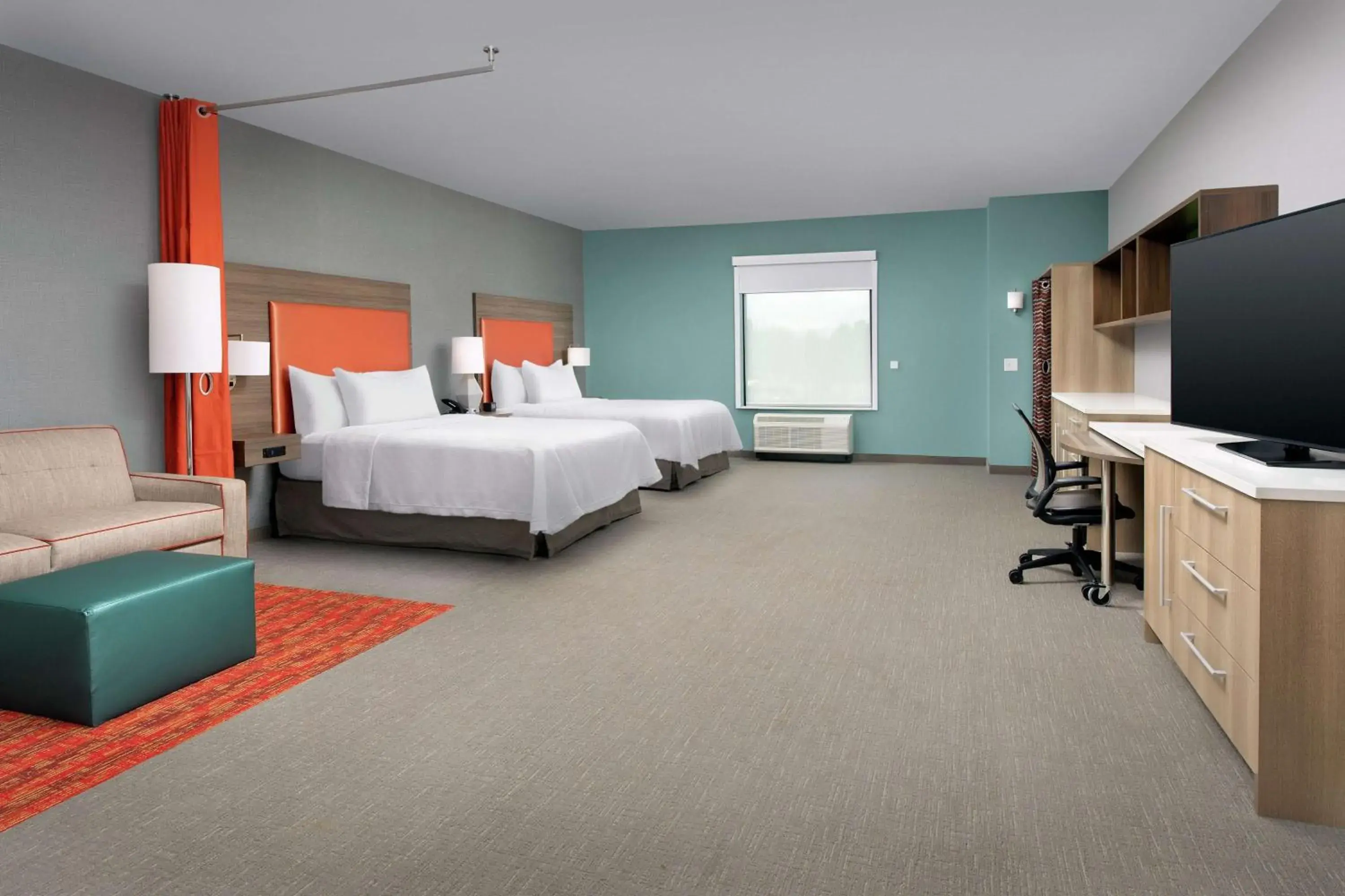 Queen Studio Suite with Roll-In Shower - Mobility Access/Non-Smoking in Home2 Suites By Hilton Asheville Biltmore Village Queen Studio Suite with Roll-In Shower - Mobility Access/Non-Smoking in Home2 Suites By Hilton Asheville Biltmore Village