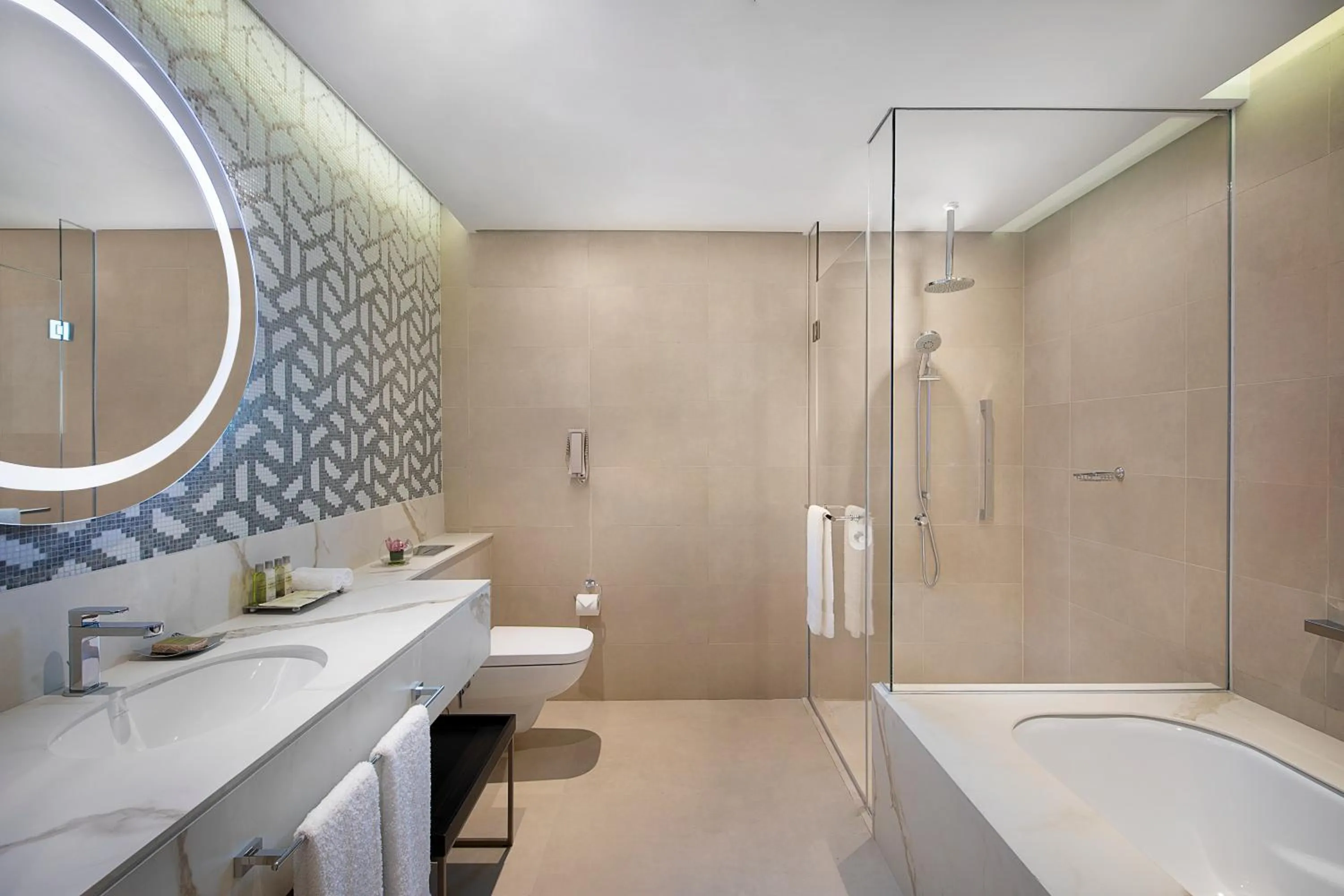 Shower in Hilton Doha The Pearl