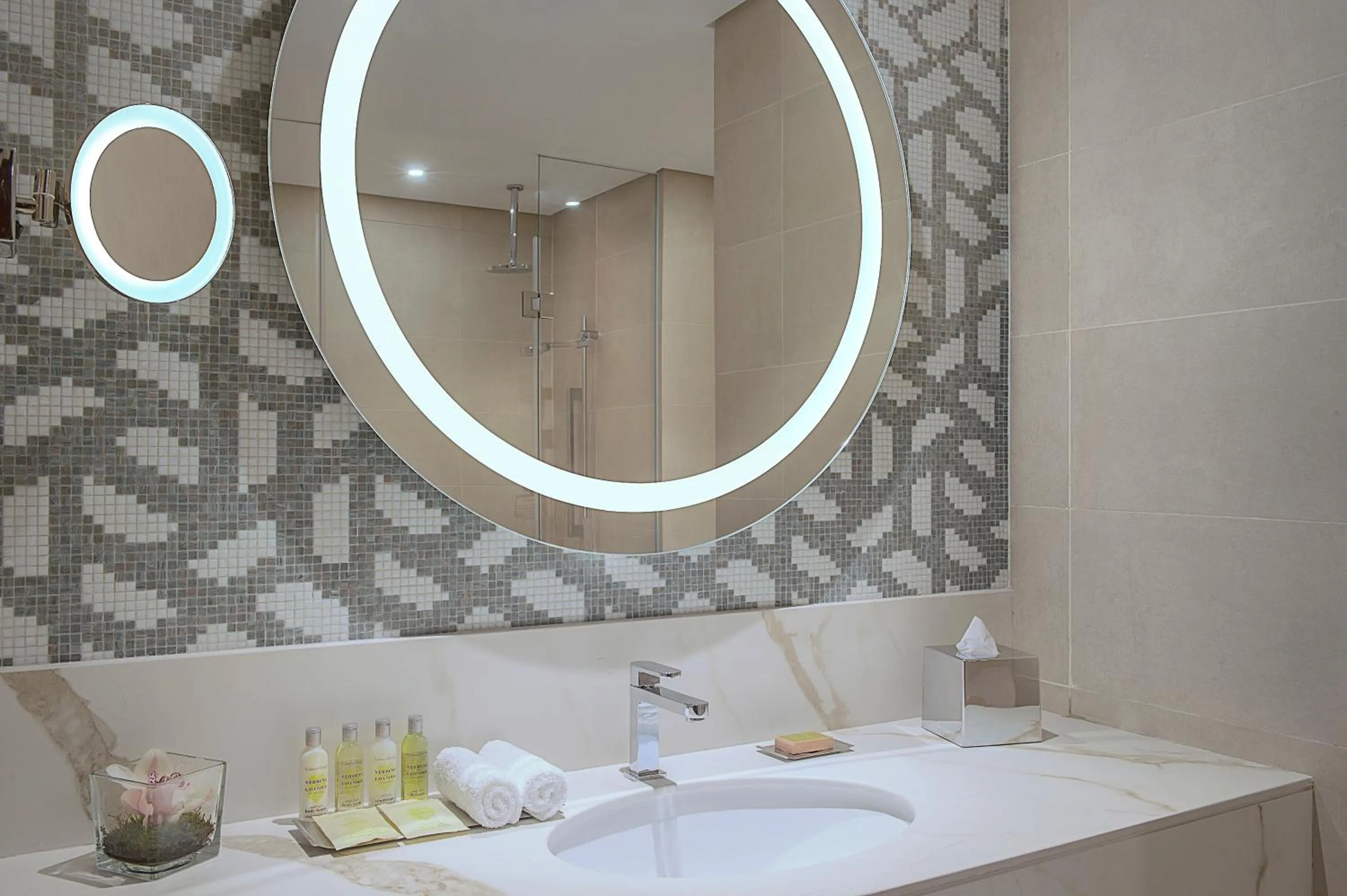 Bathroom in Hilton Doha The Pearl