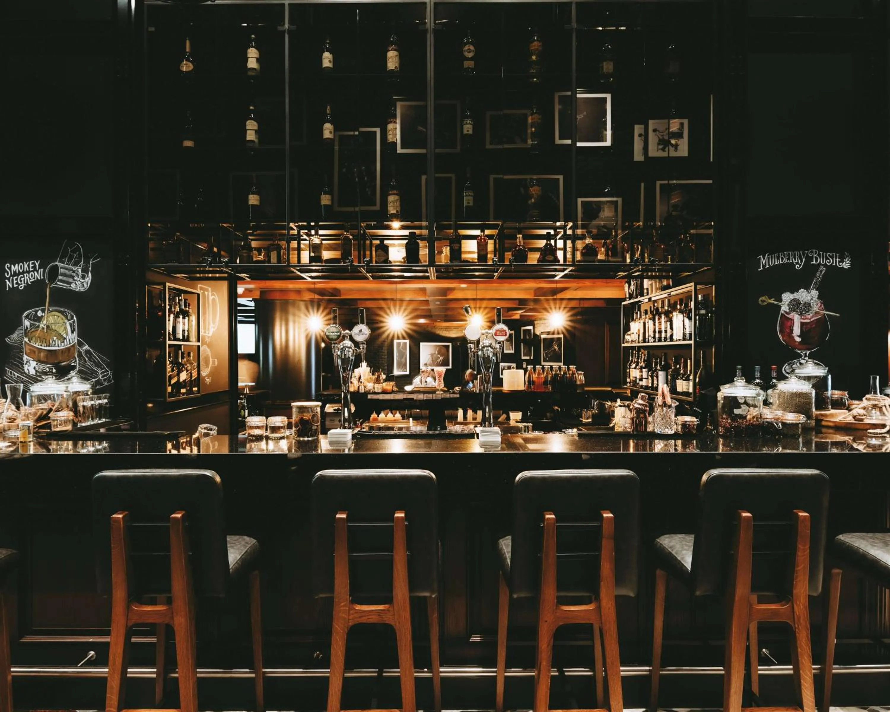 Lounge or bar in Hilton Doha The Pearl