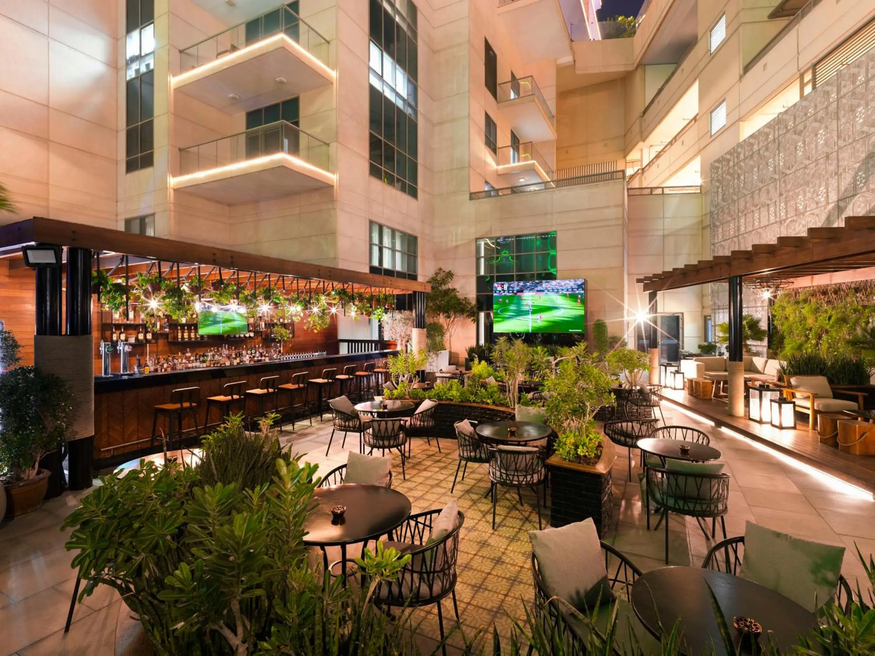 Restaurant/places to eat in Hilton Doha The Pearl Restaurant/places to eat in Hilton Doha The Pearl