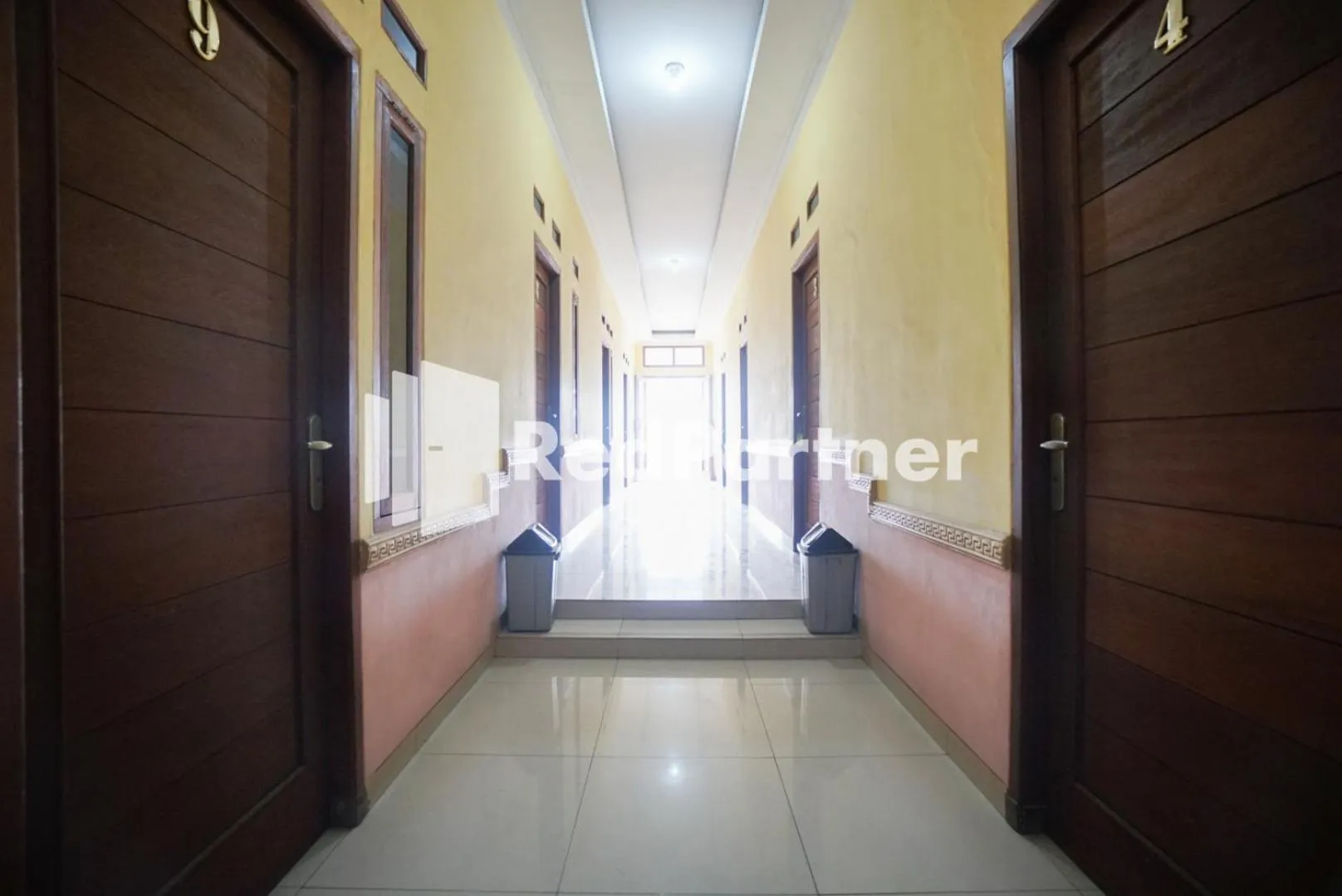 Other in Surabaya Jaya Hotel near Soekarno Hatta Airport Redpartner