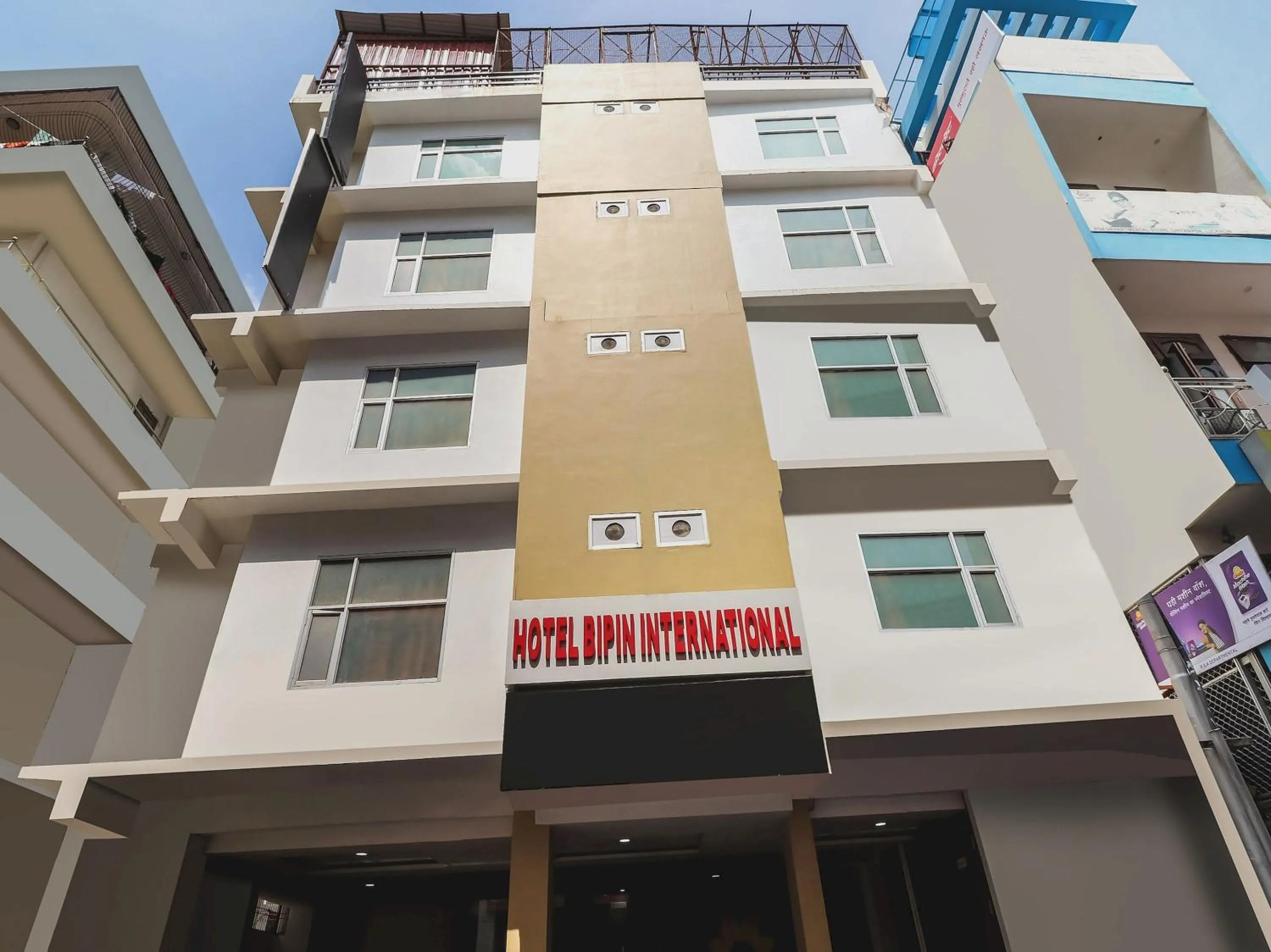 Facade/entrance in Super Capital O Seven Wonders Inn Near Sahara Ganj Mall