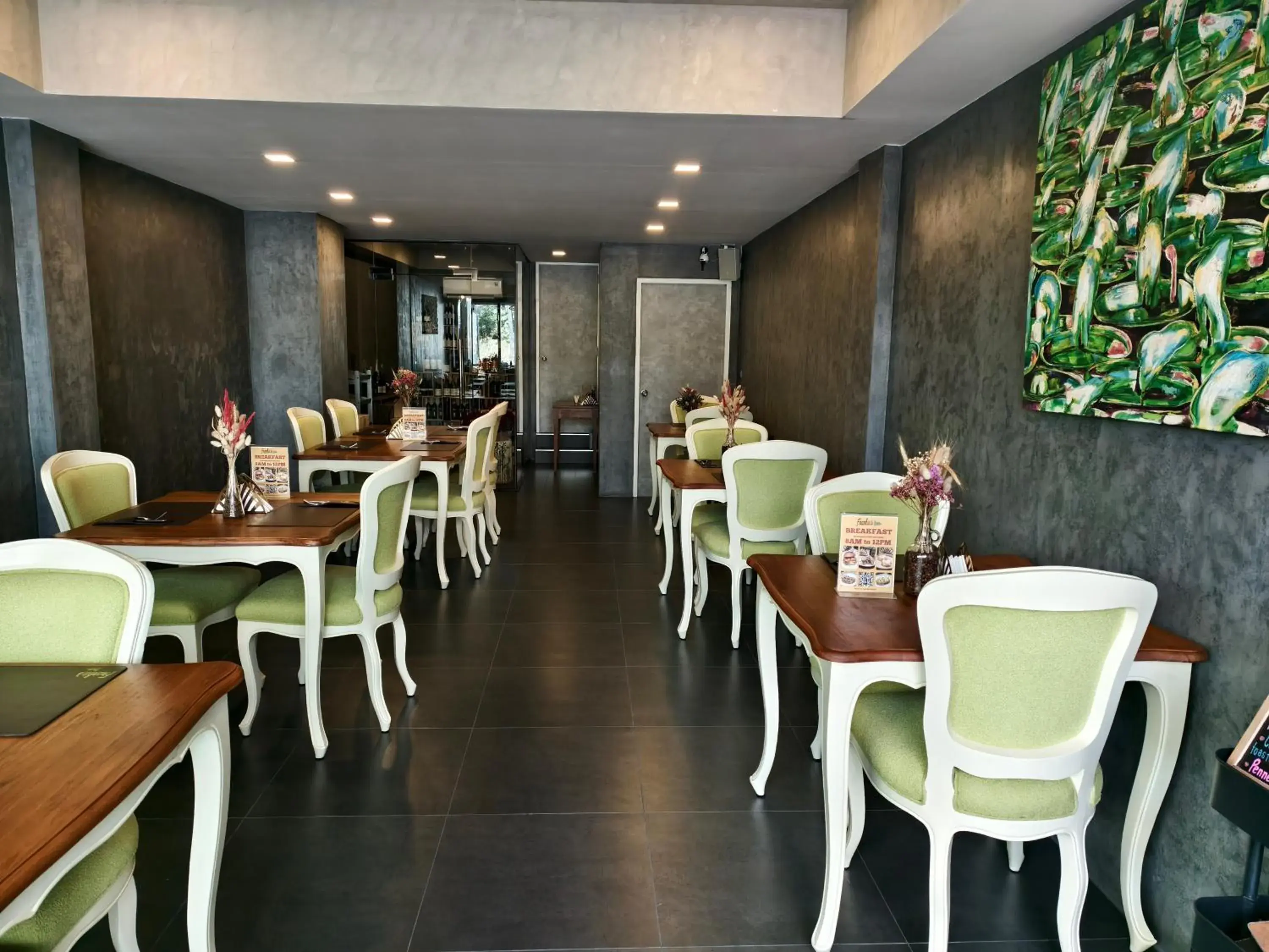 Restaurant/places to eat in Frankie's Inn Restaurant/places to eat in Frankie's Inn