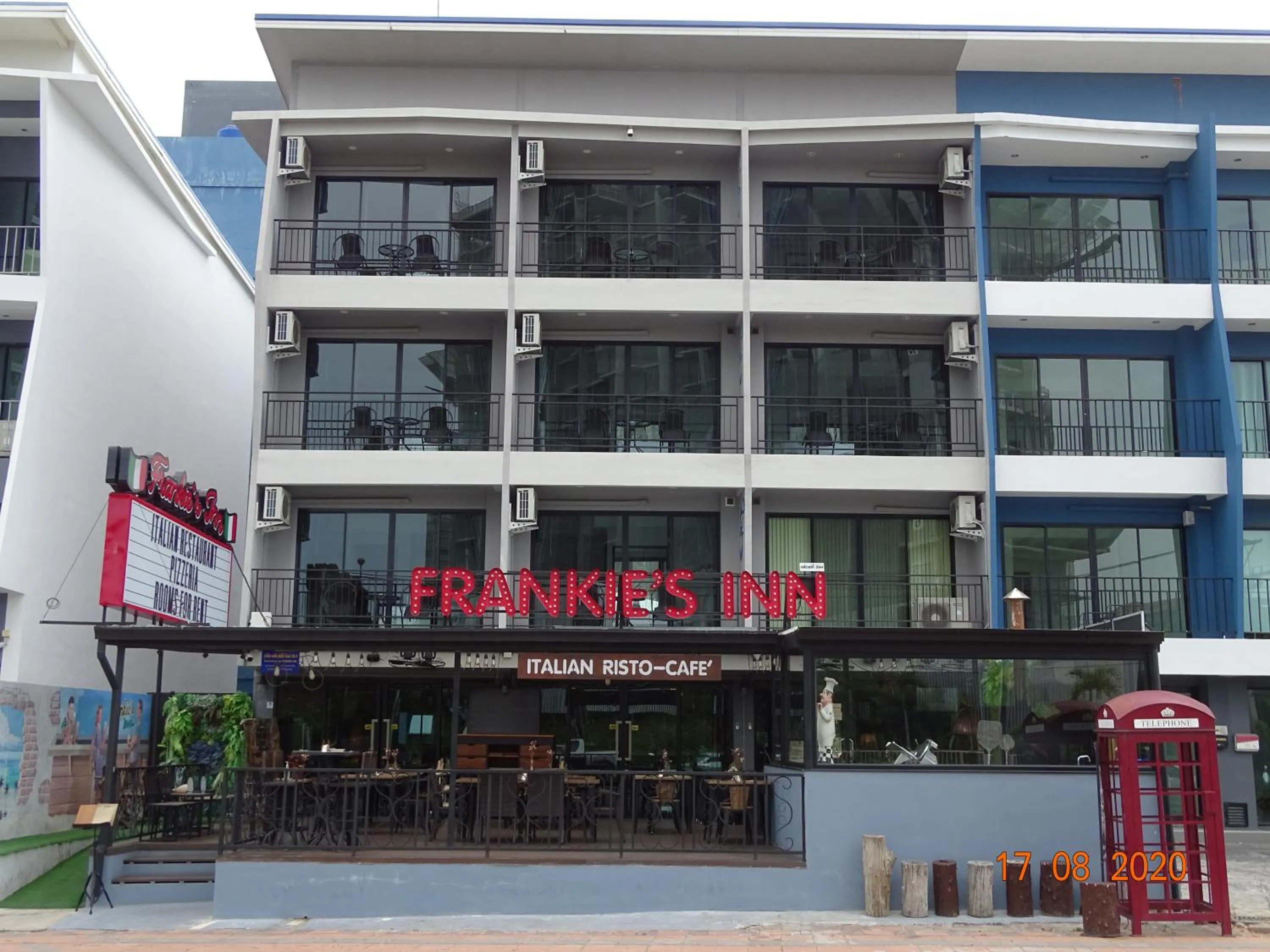 Property building in Frankie's Inn
