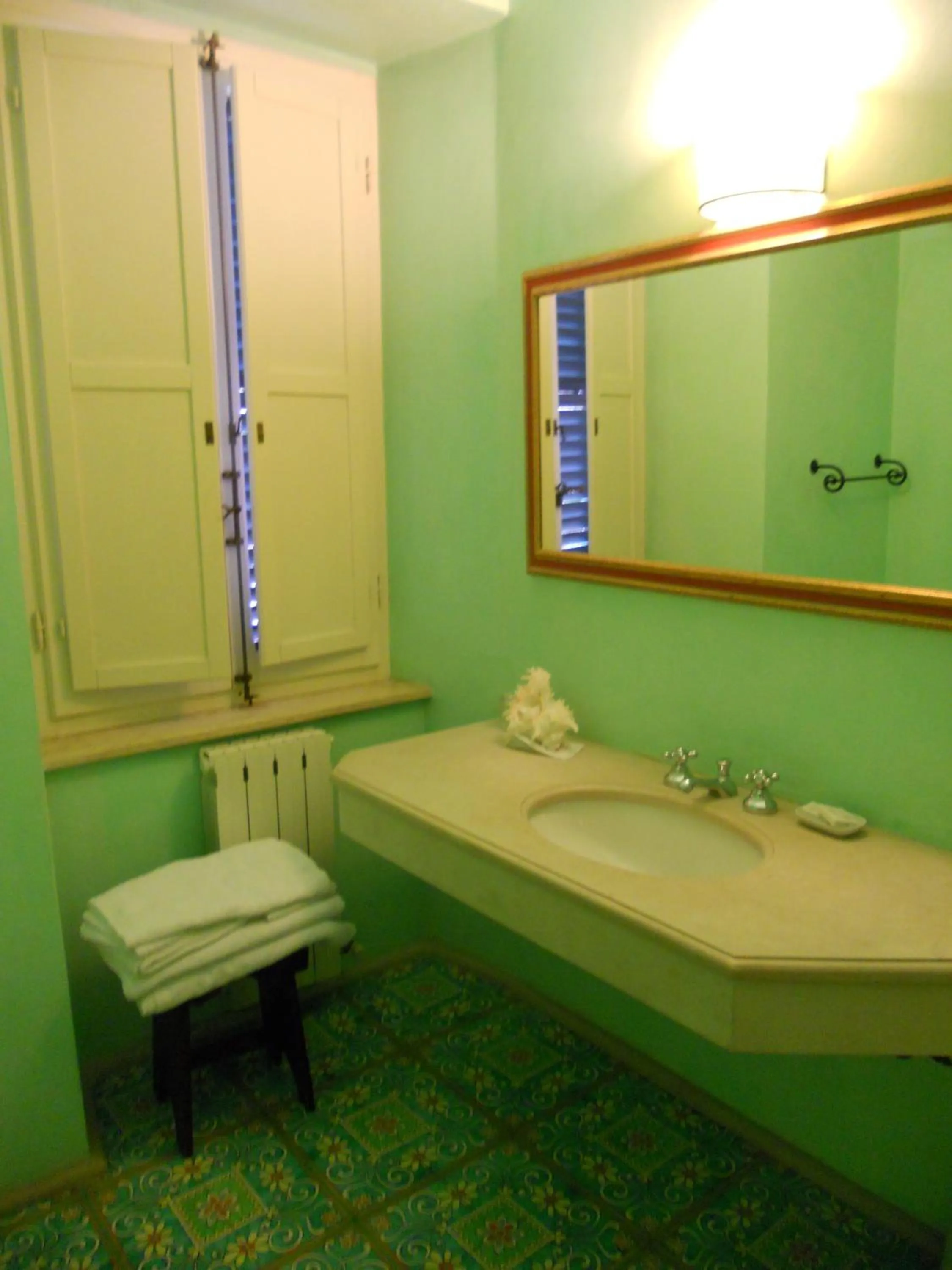 Bathroom in Locanda di Porta Antica