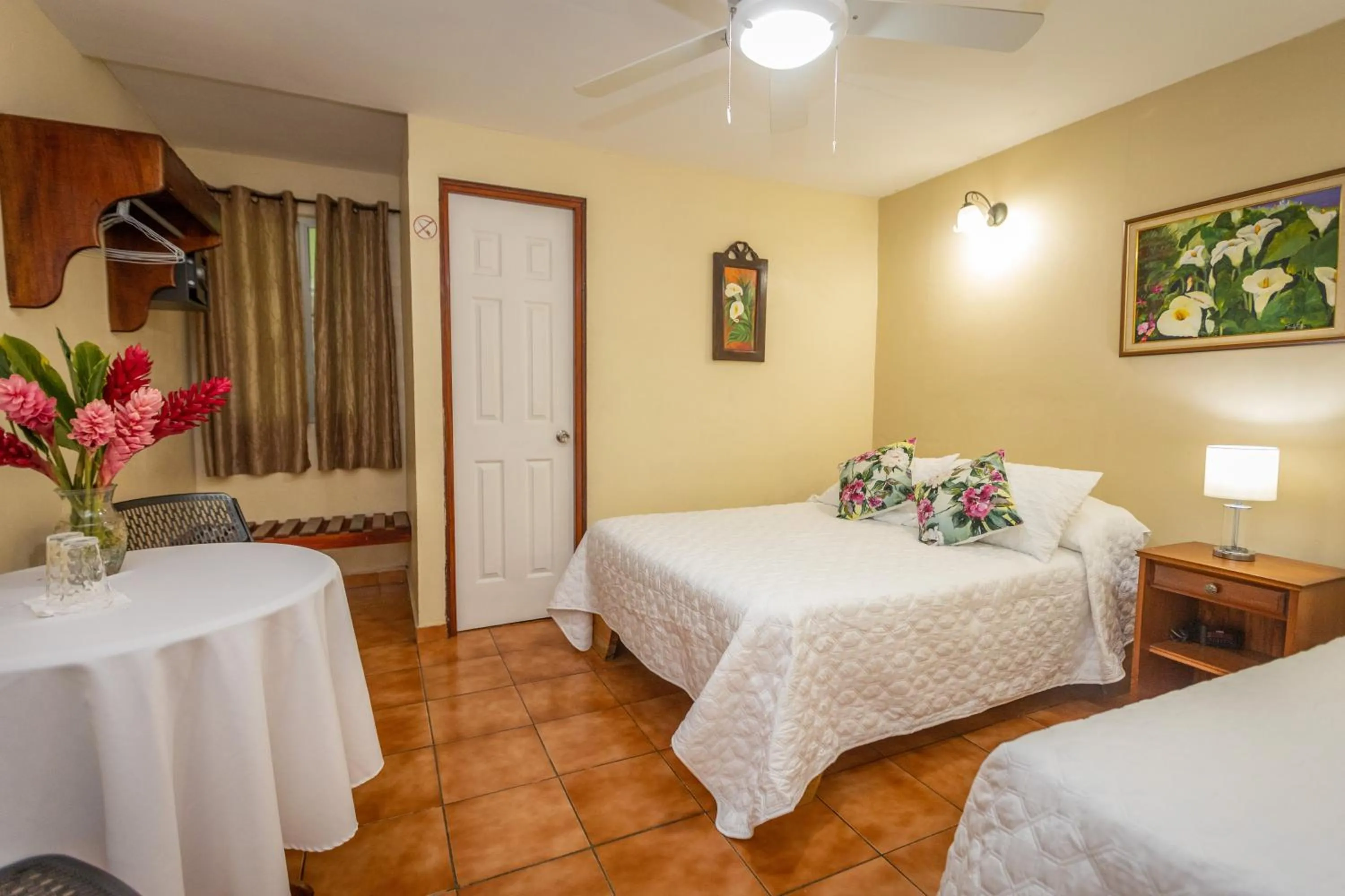 Bed in El Oasis Hotel y Restaurante