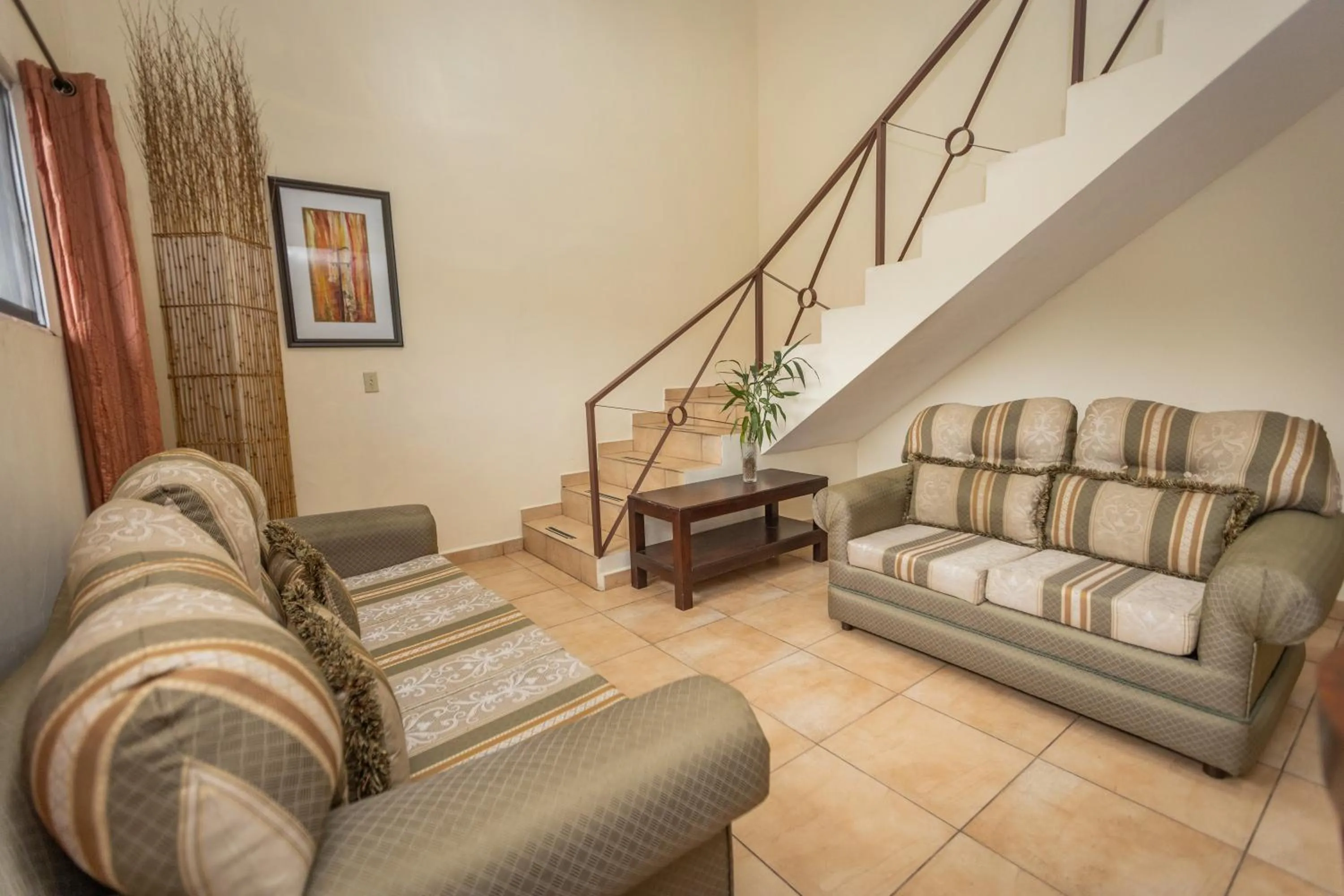 El Oasis Hotel y Restaurante