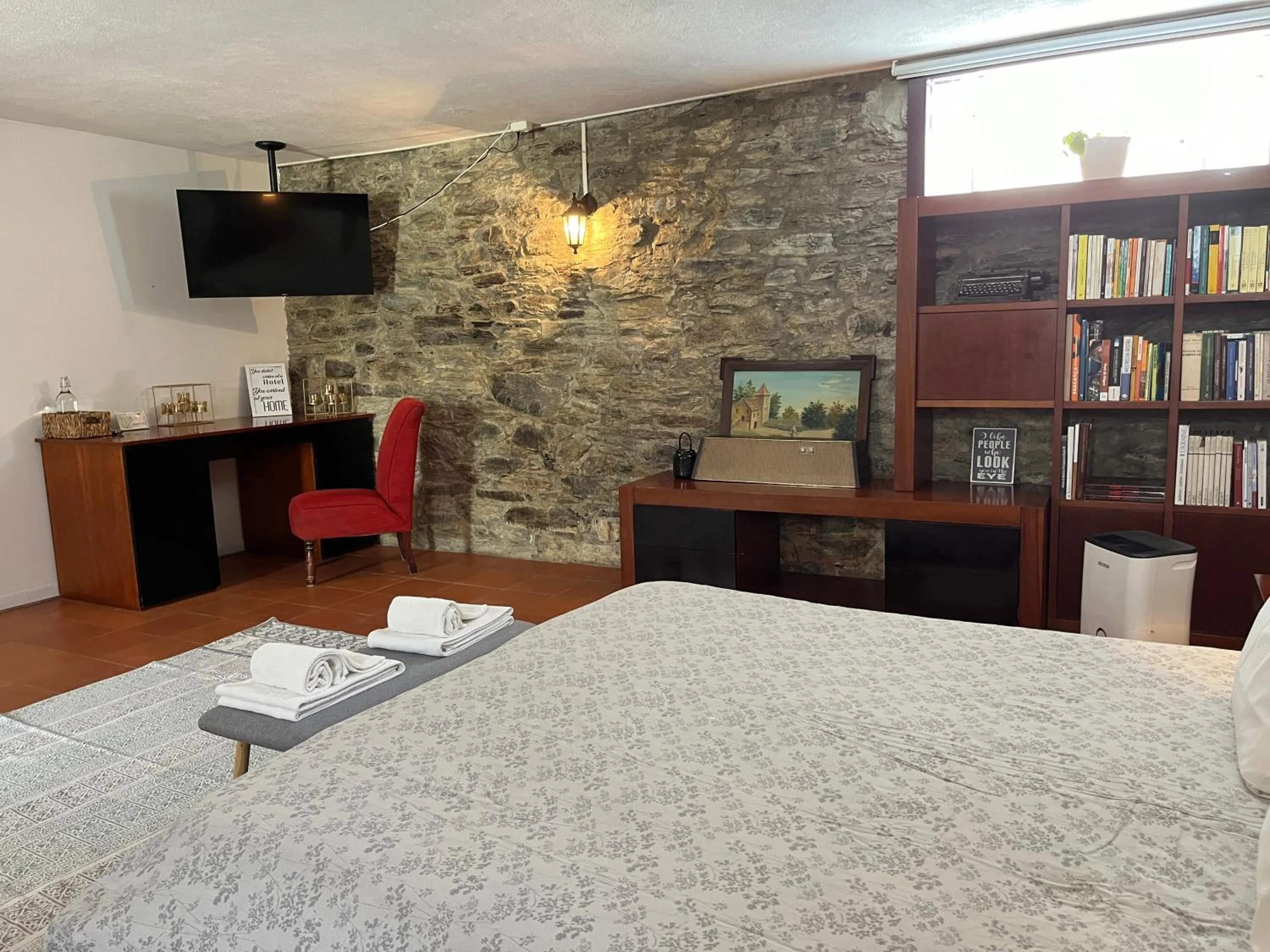 Bed in Quinta Da Estrada Winery Douro Valley