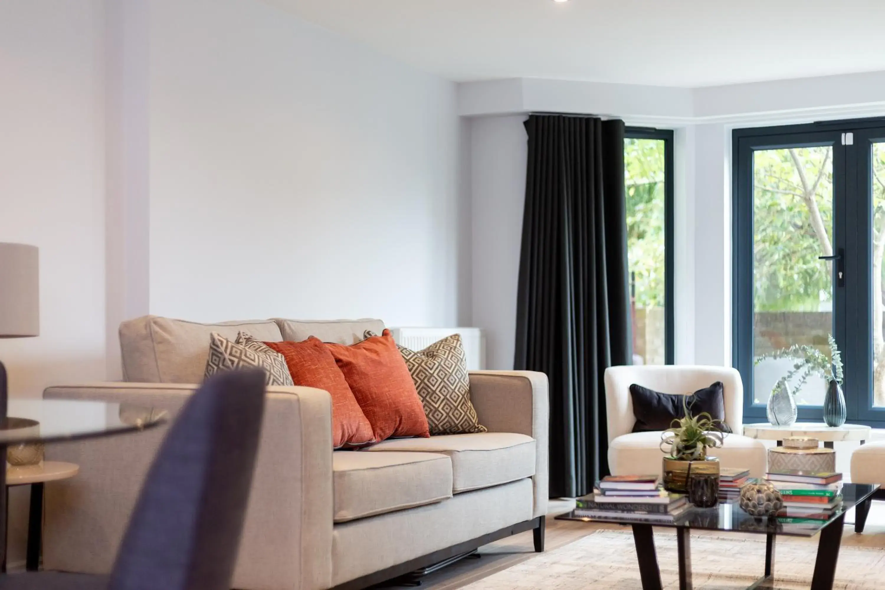 Two-Bedroom Apartment in The Carlyle by Nestor Two-Bedroom Apartment in The Carlyle by Nestor
