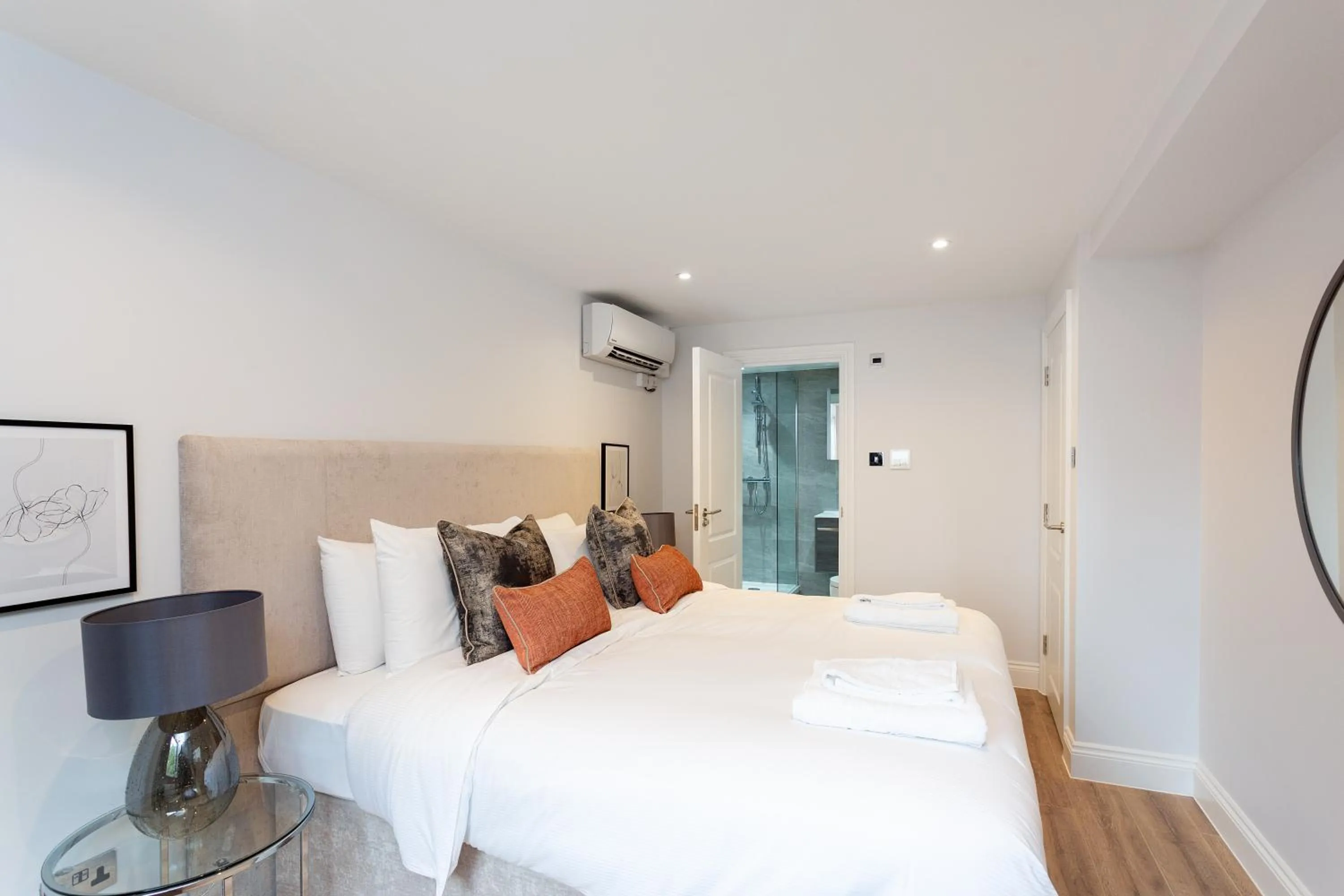 Bed in The Carlyle by Nestor