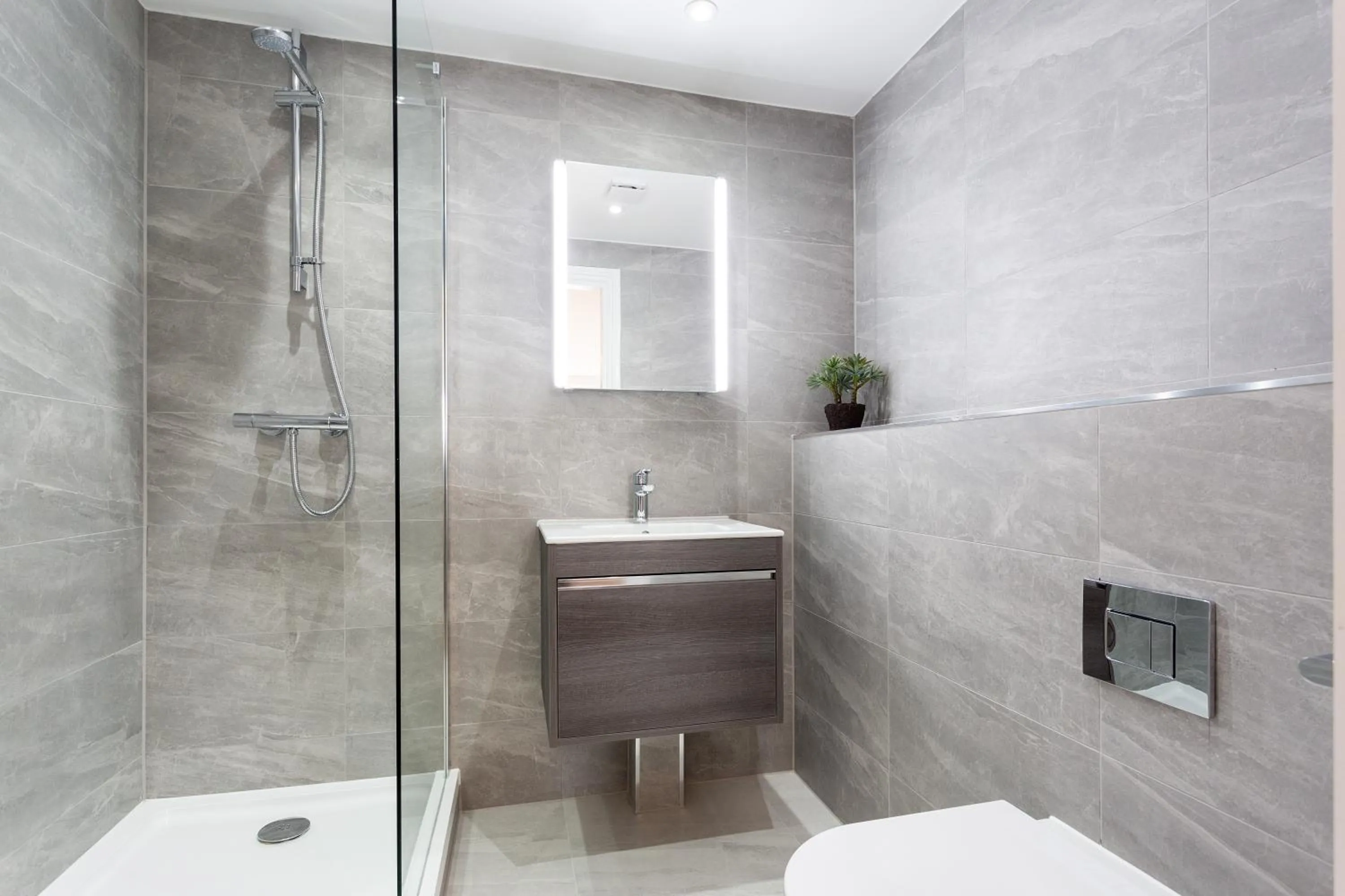 Bathroom in The Carlyle by Nestor