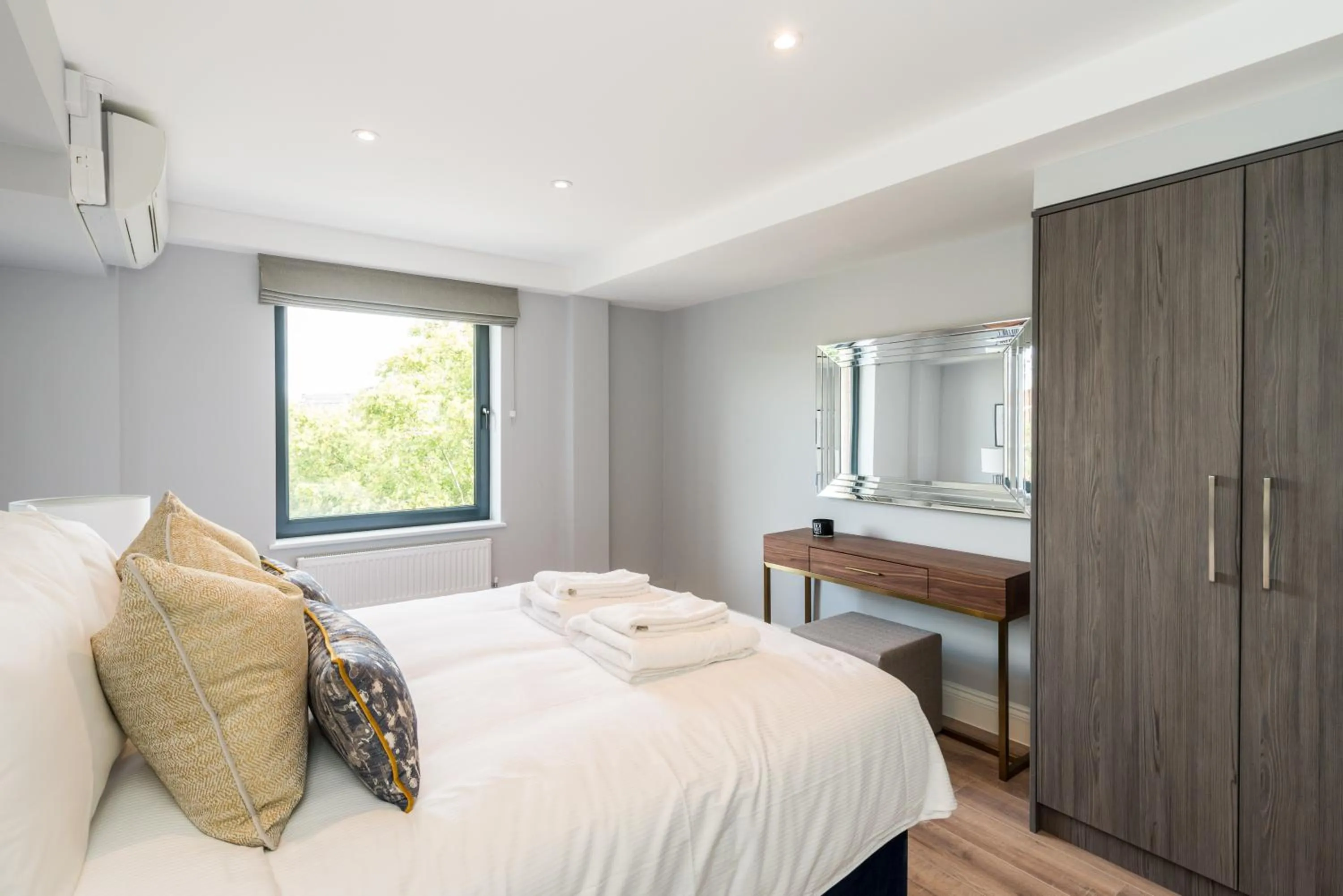 Bed in The Carlyle by Nestor