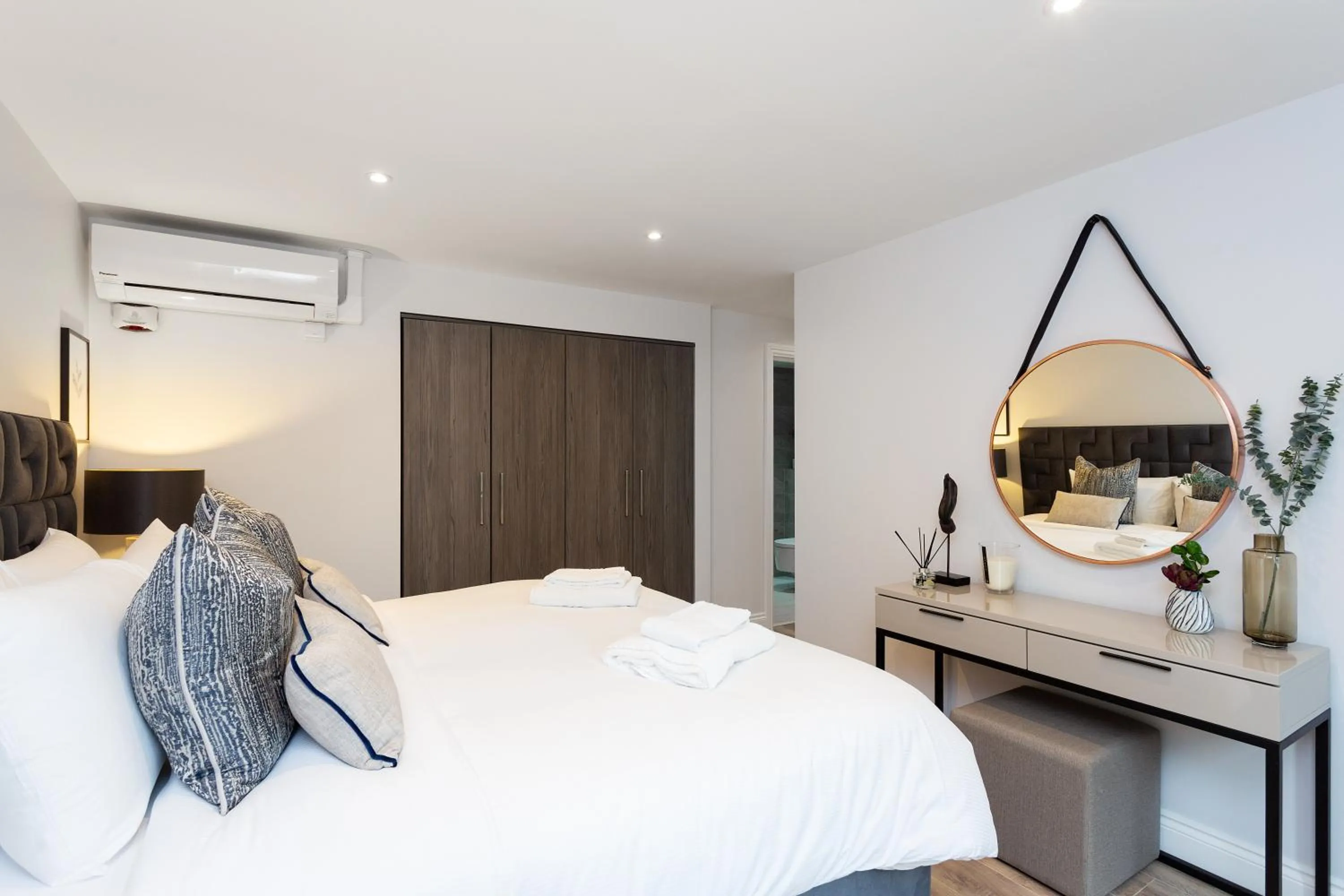 Bed in The Carlyle by Nestor