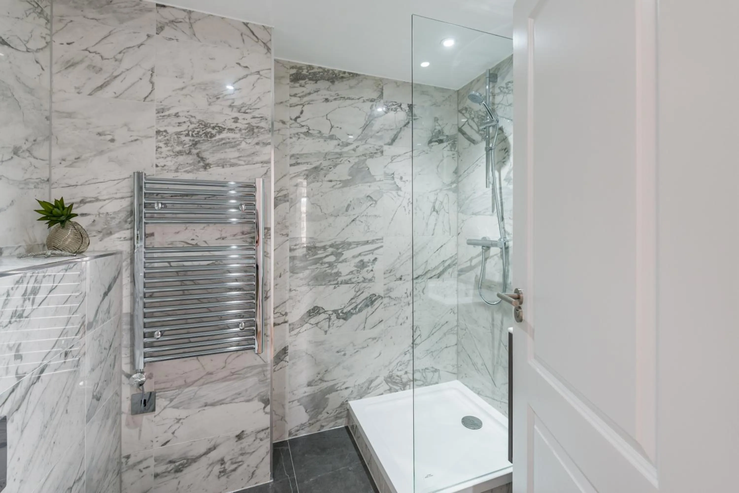 Bathroom in The Carlyle by Nestor