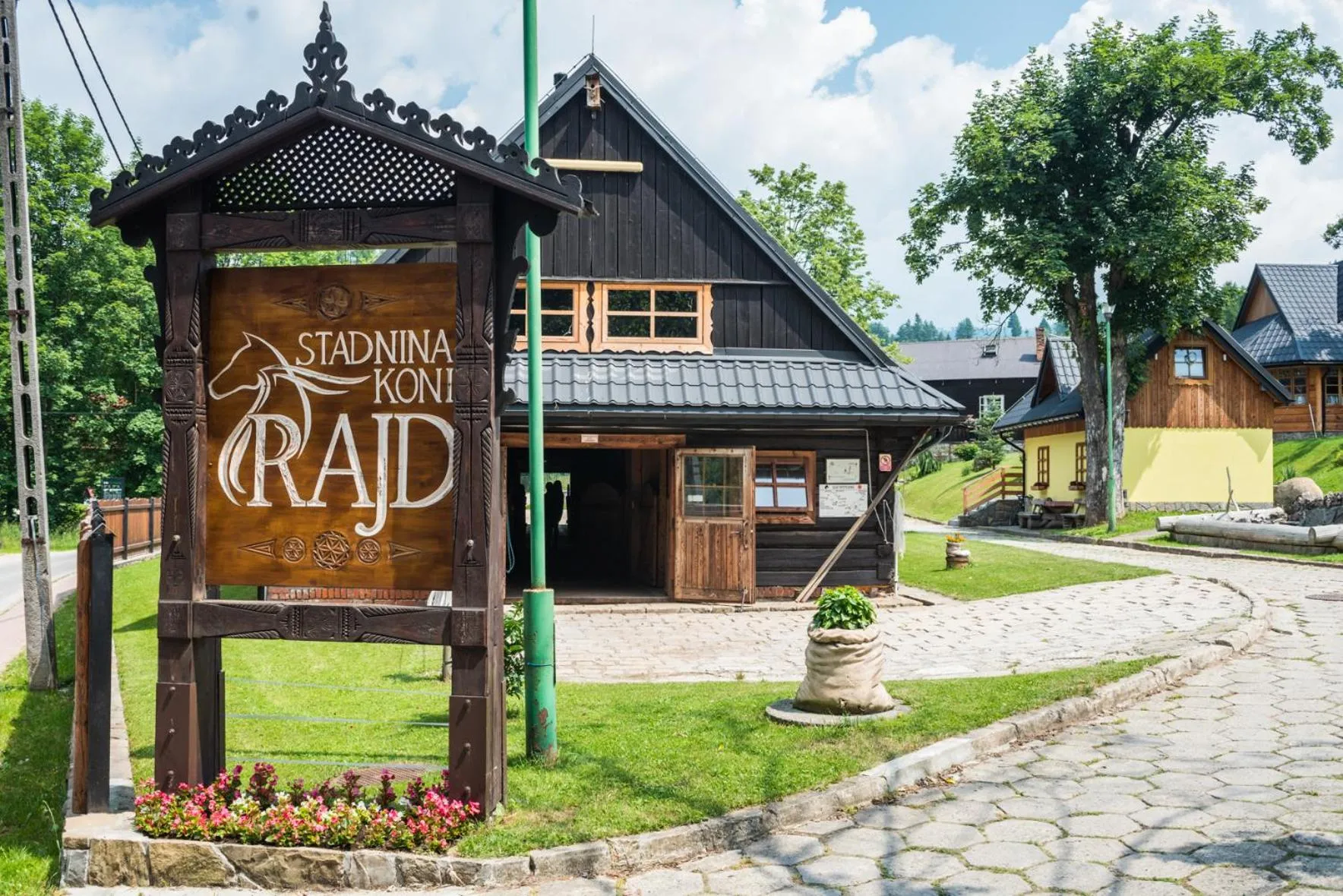 Property building in Apartamenty Rajd Jaworki