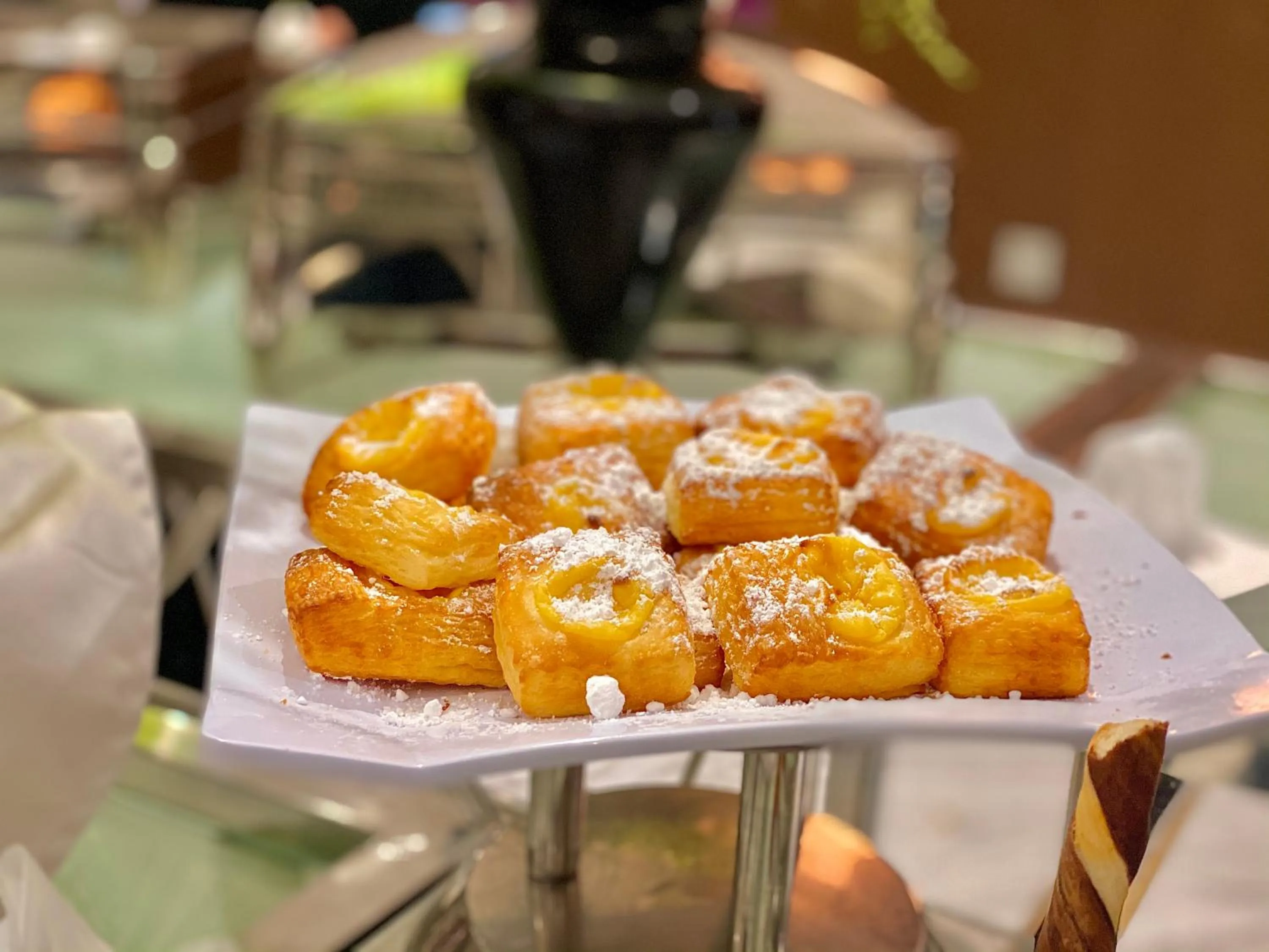 Food and drinks in Violet Al Shisha Hotel