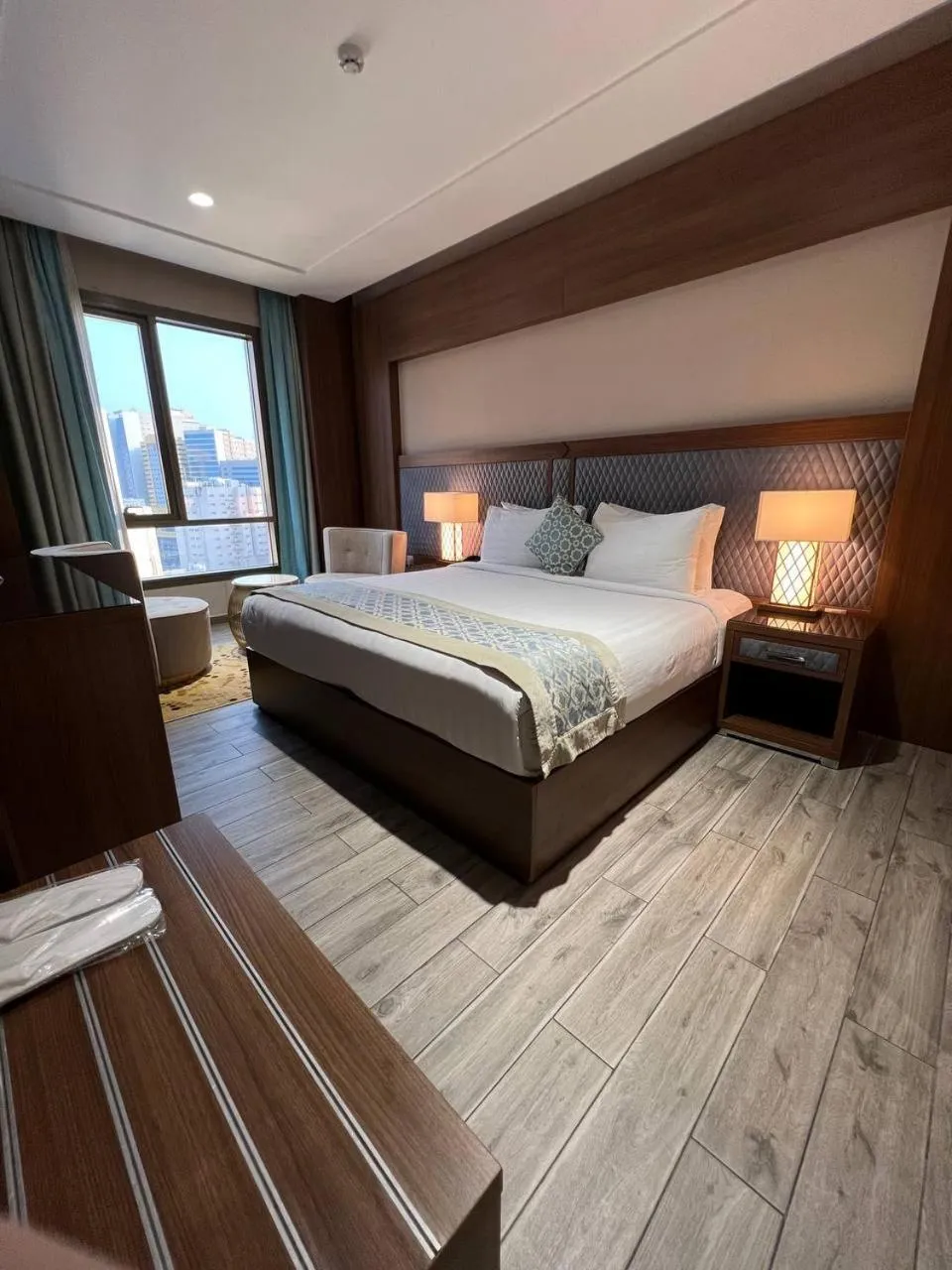 Bed in Violet Al Shisha Hotel