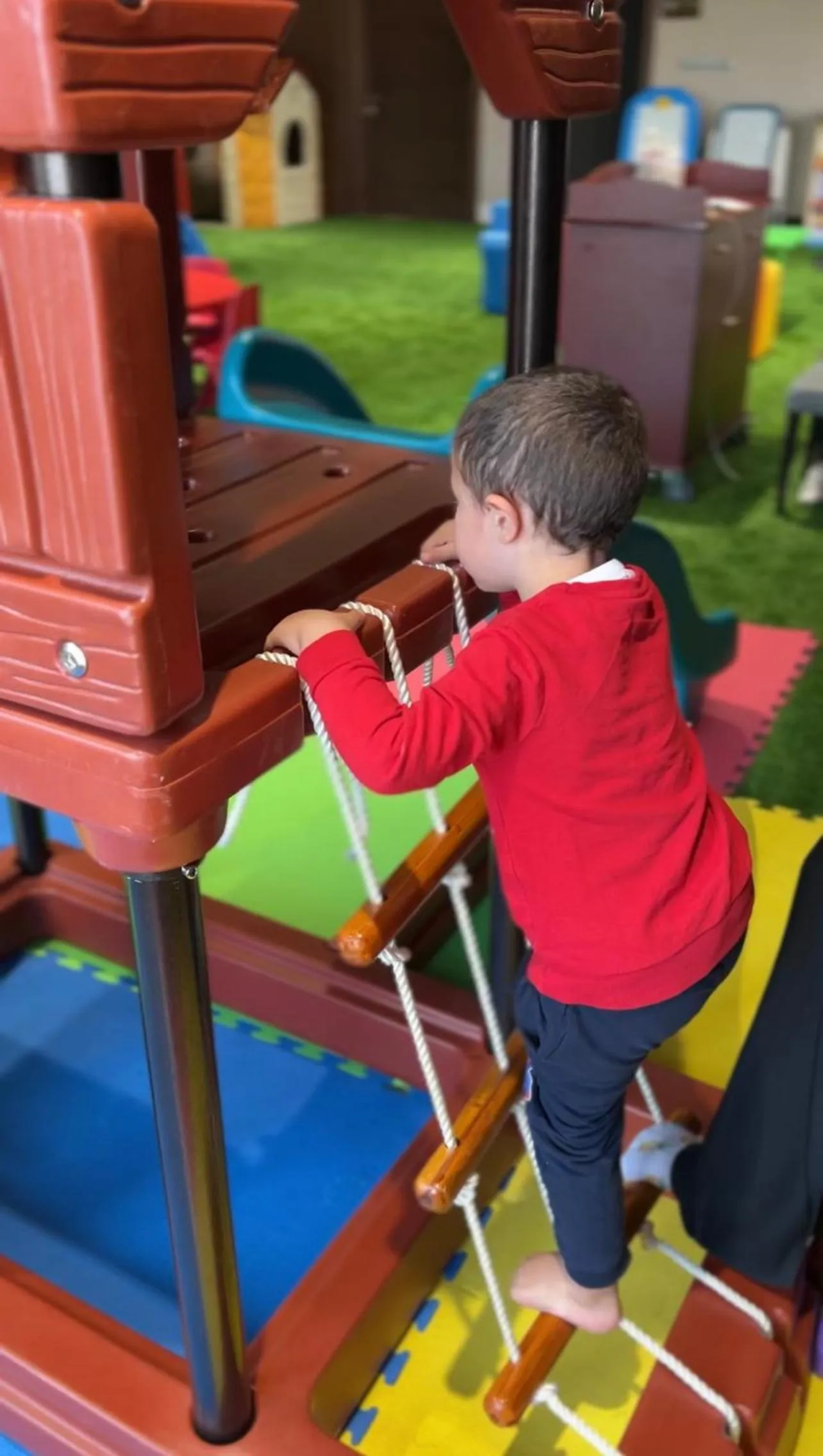 Violet Al Shisha Hotel