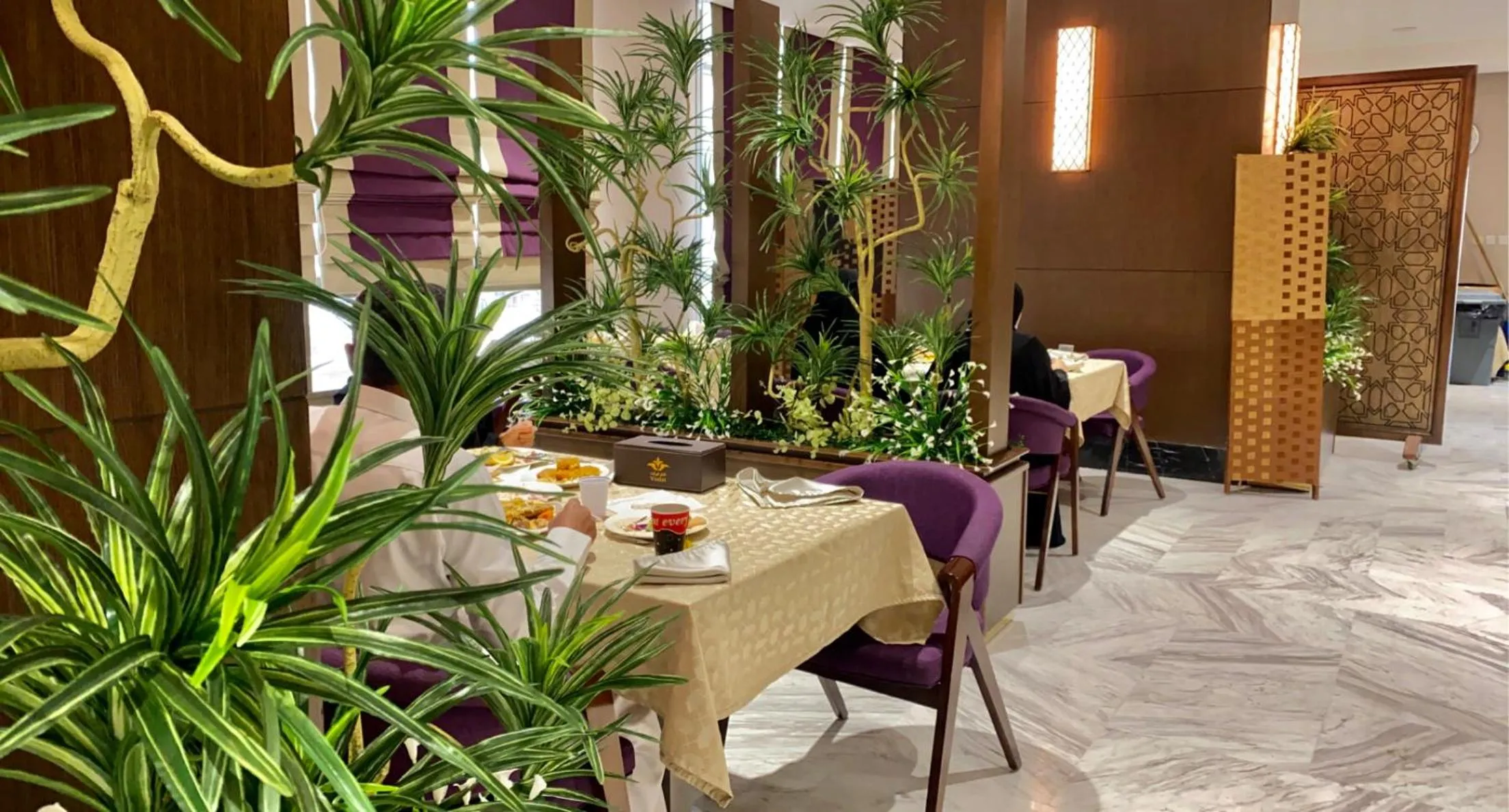 Restaurant/places to eat in Violet Al Shisha Hotel