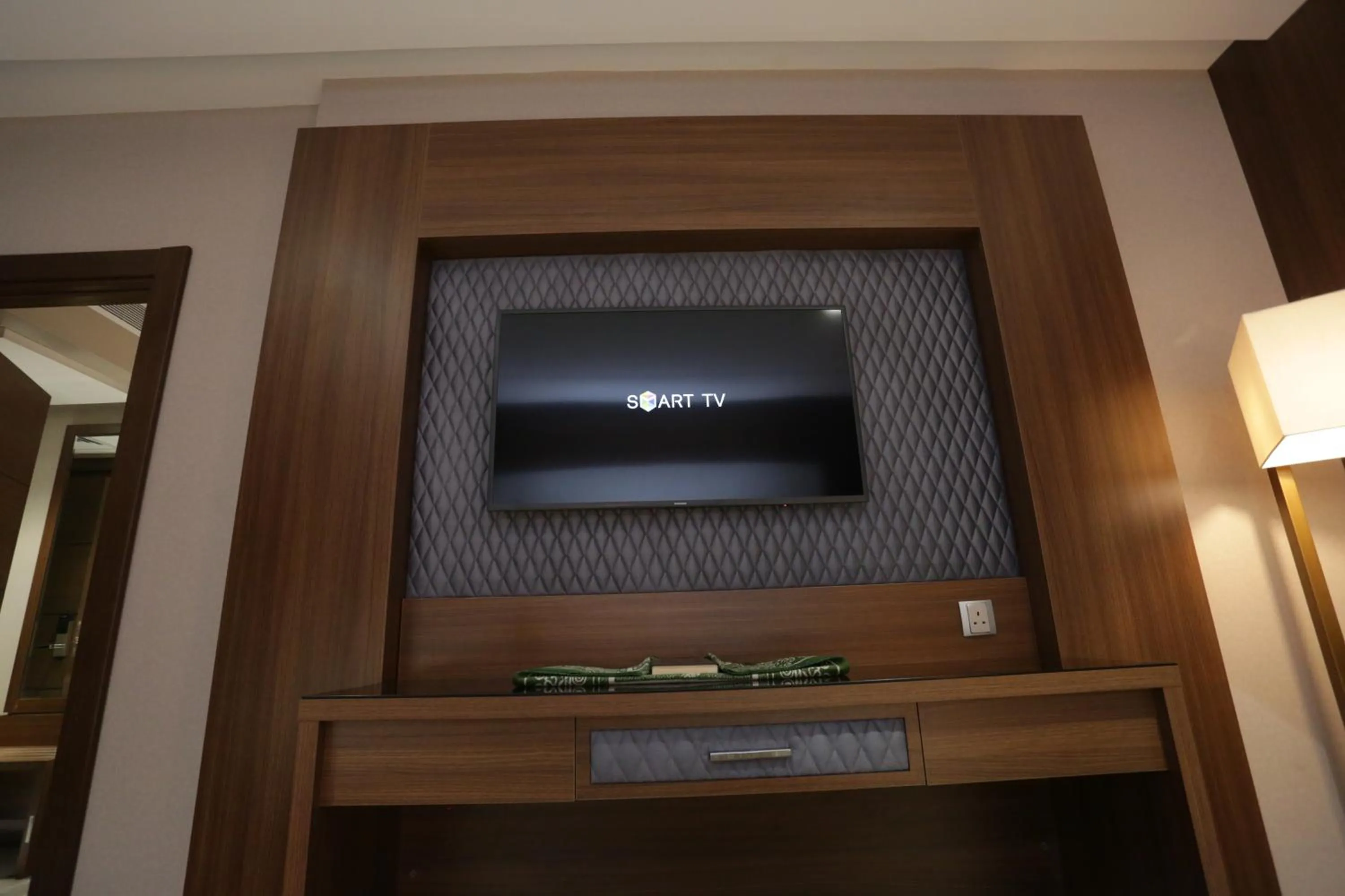 Violet Al Shisha Hotel