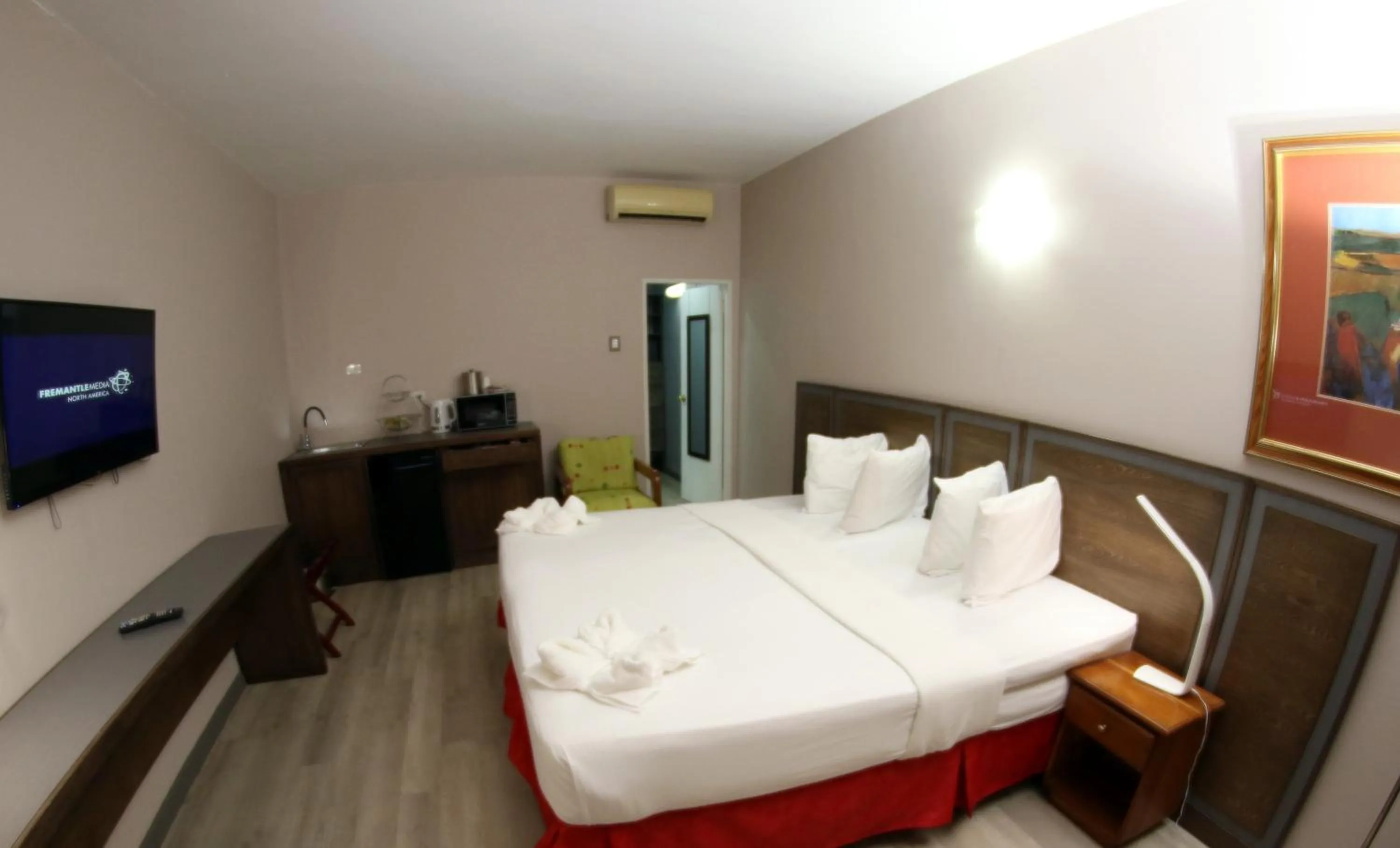 Bed in The Chancellor Hotel