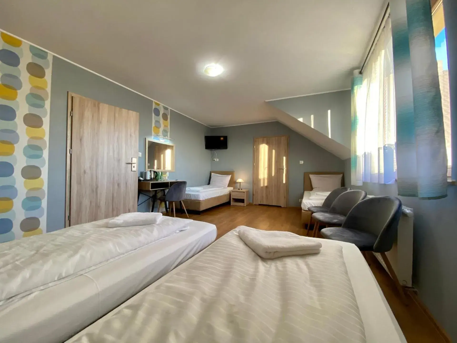 Quadruple Room with Private Bathroom in Zajazd Chata Staropolska Quadruple Room with Private Bathroom in Zajazd Chata Staropolska